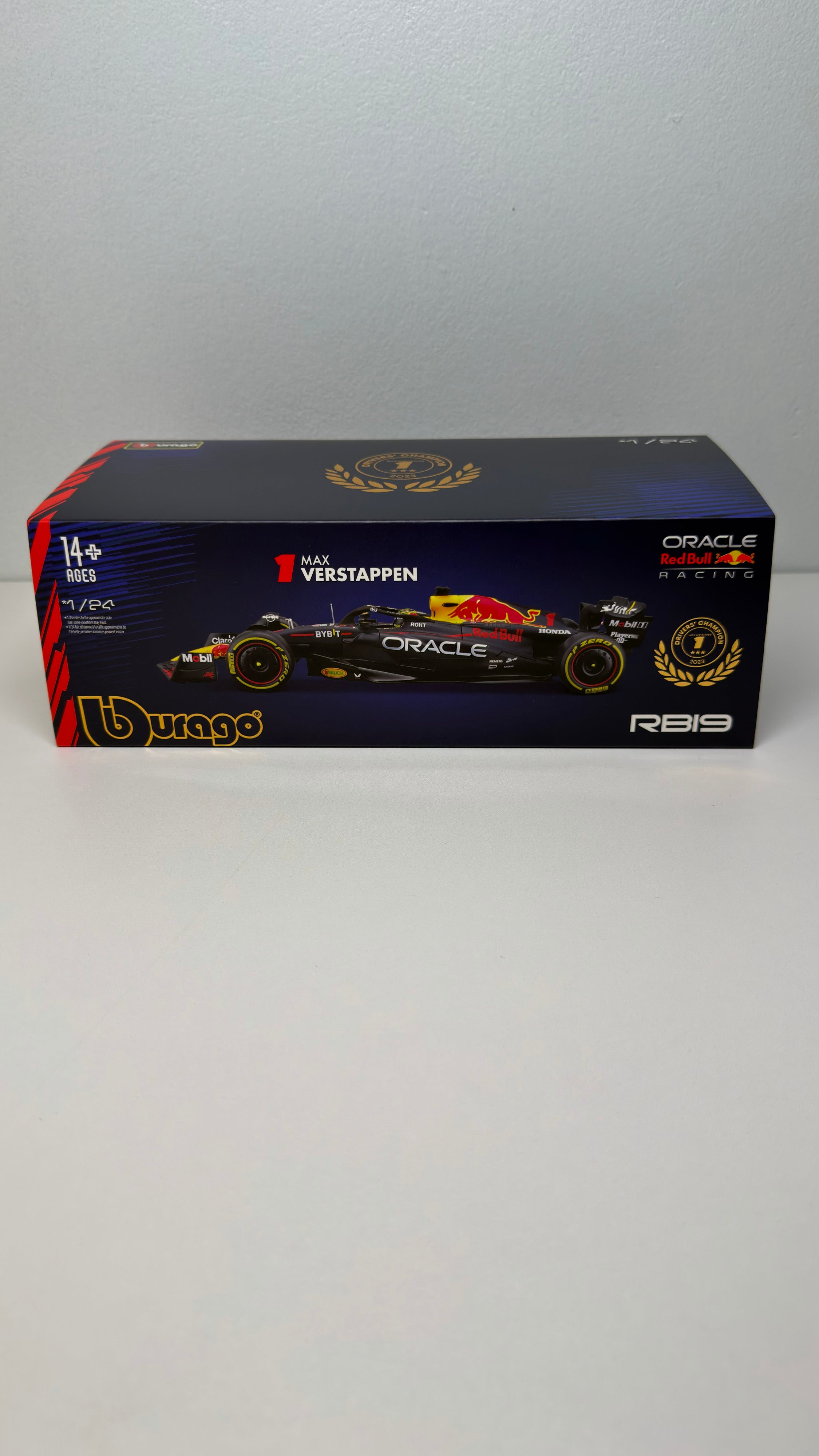 Red Bull RB19 - Verstappen