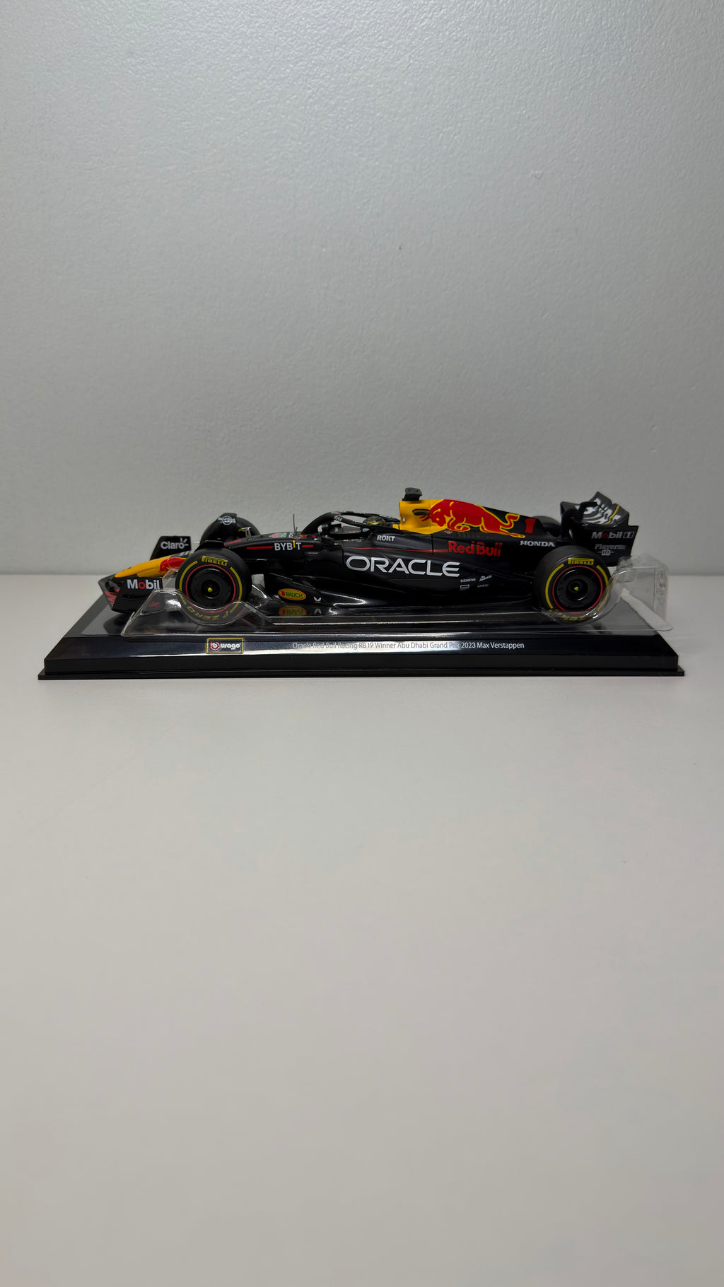 Red Bull RB19 - Verstappen