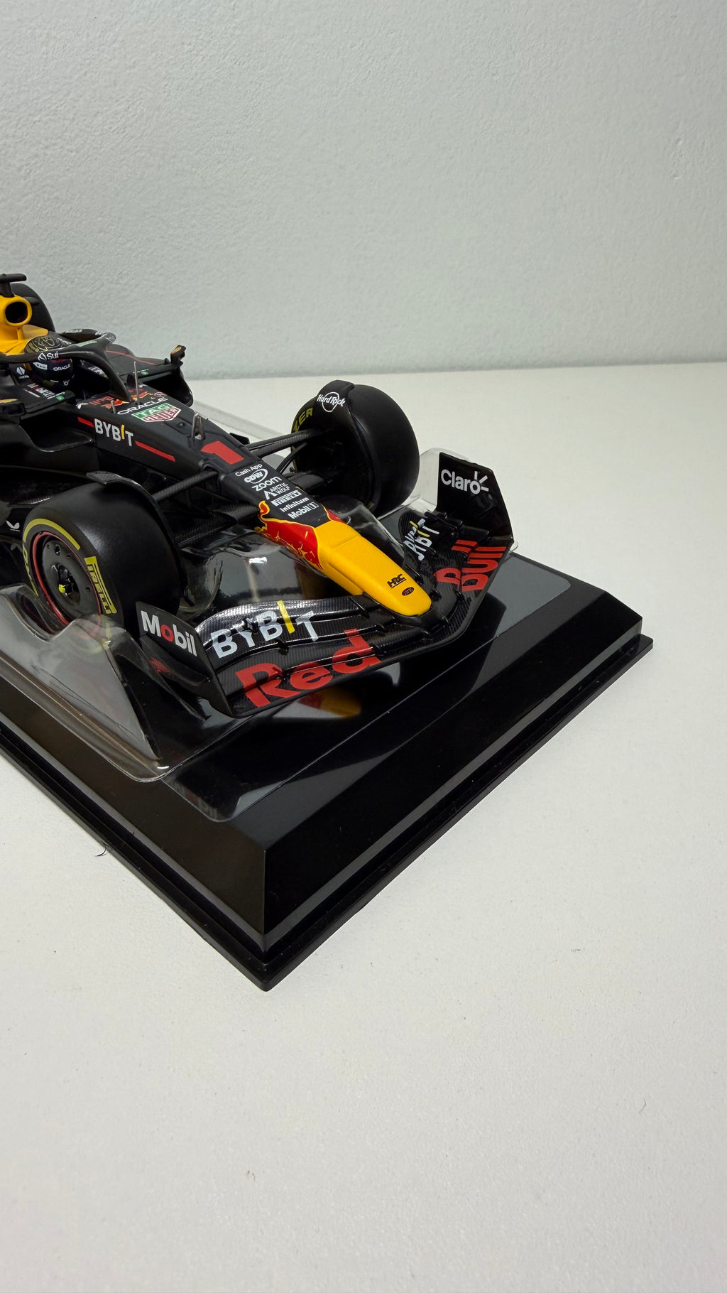 Red Bull RB19 - Verstappen