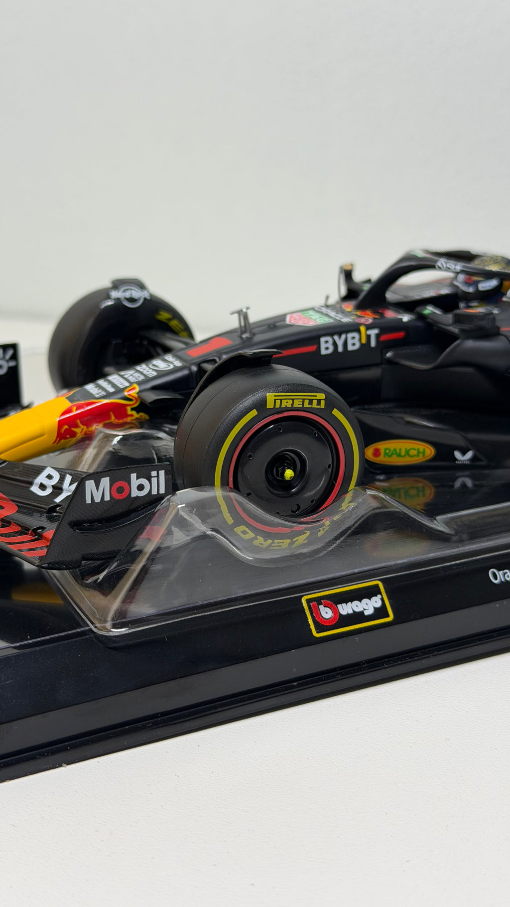 Red Bull RB19 - Verstappen