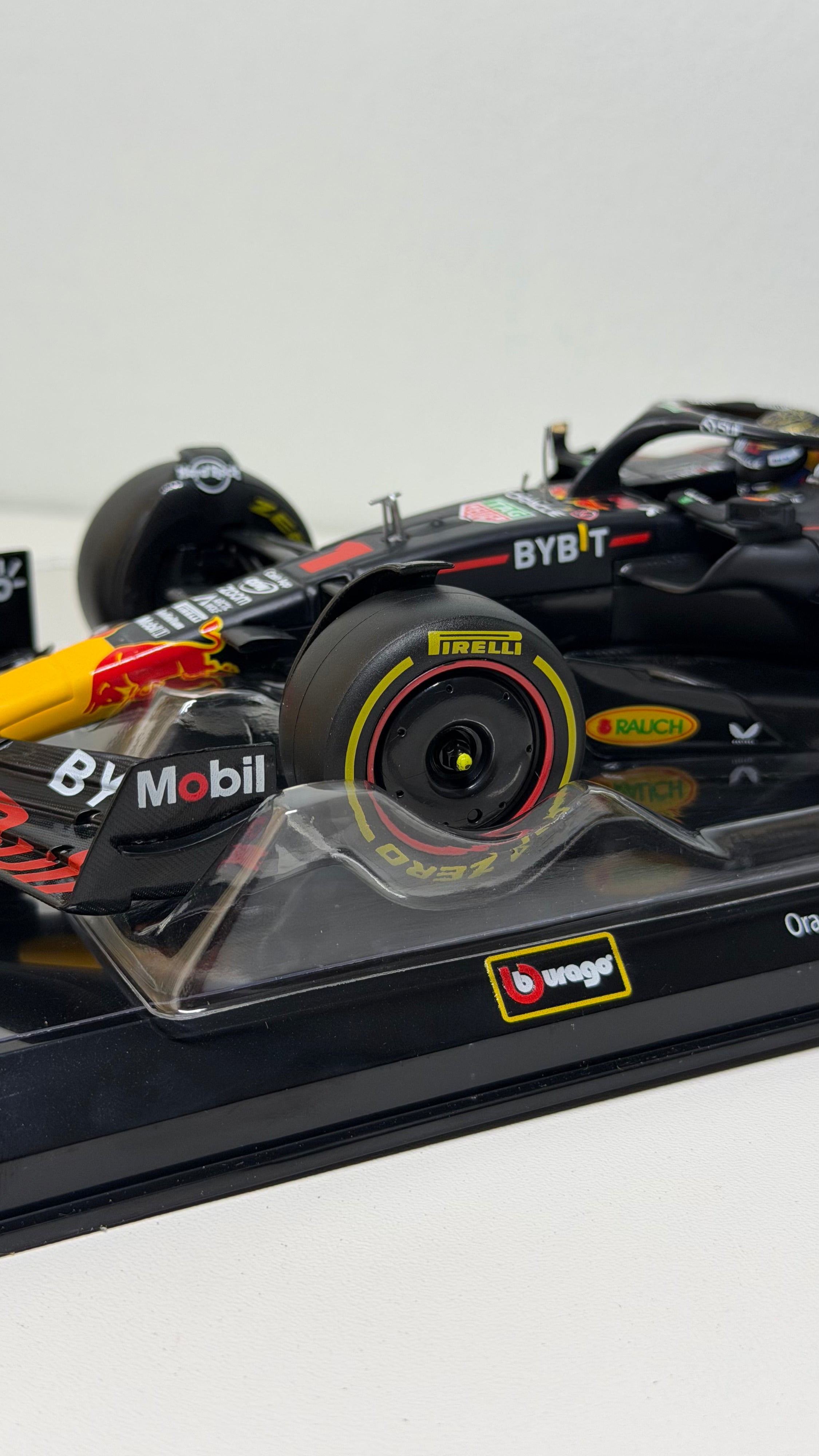 Red Bull RB19 - Verstappen