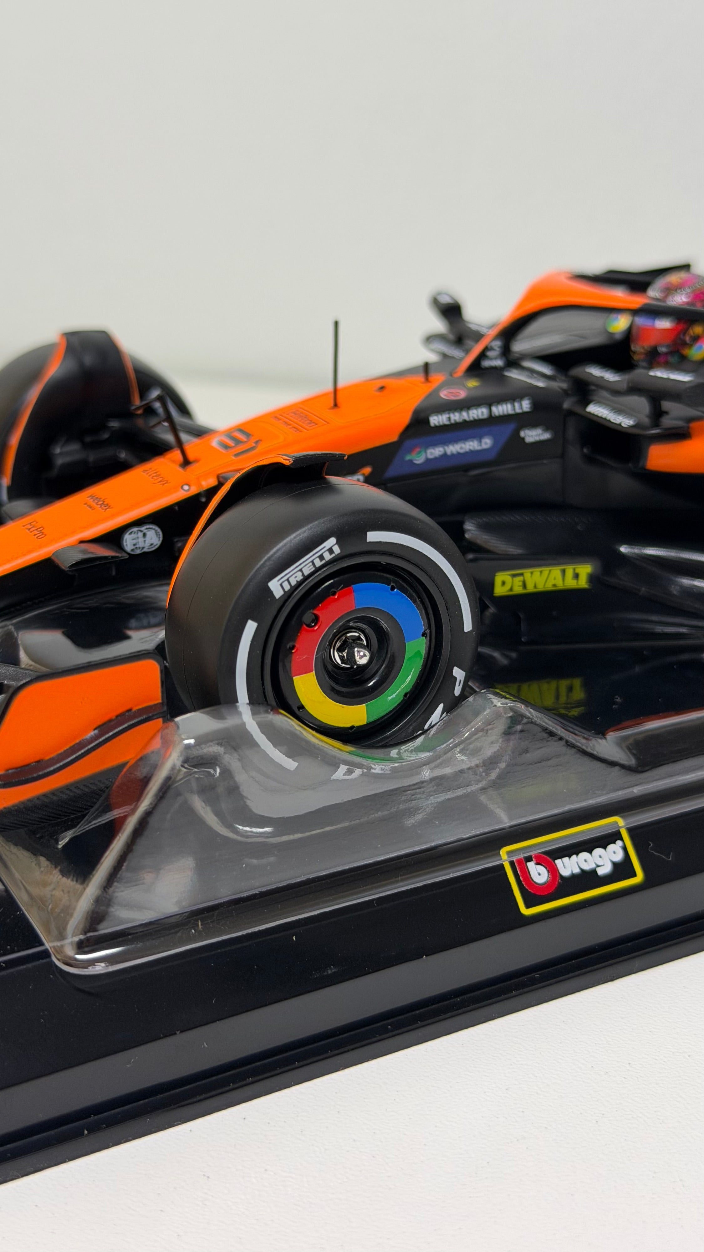 McLaren MCL38 - Piastri
