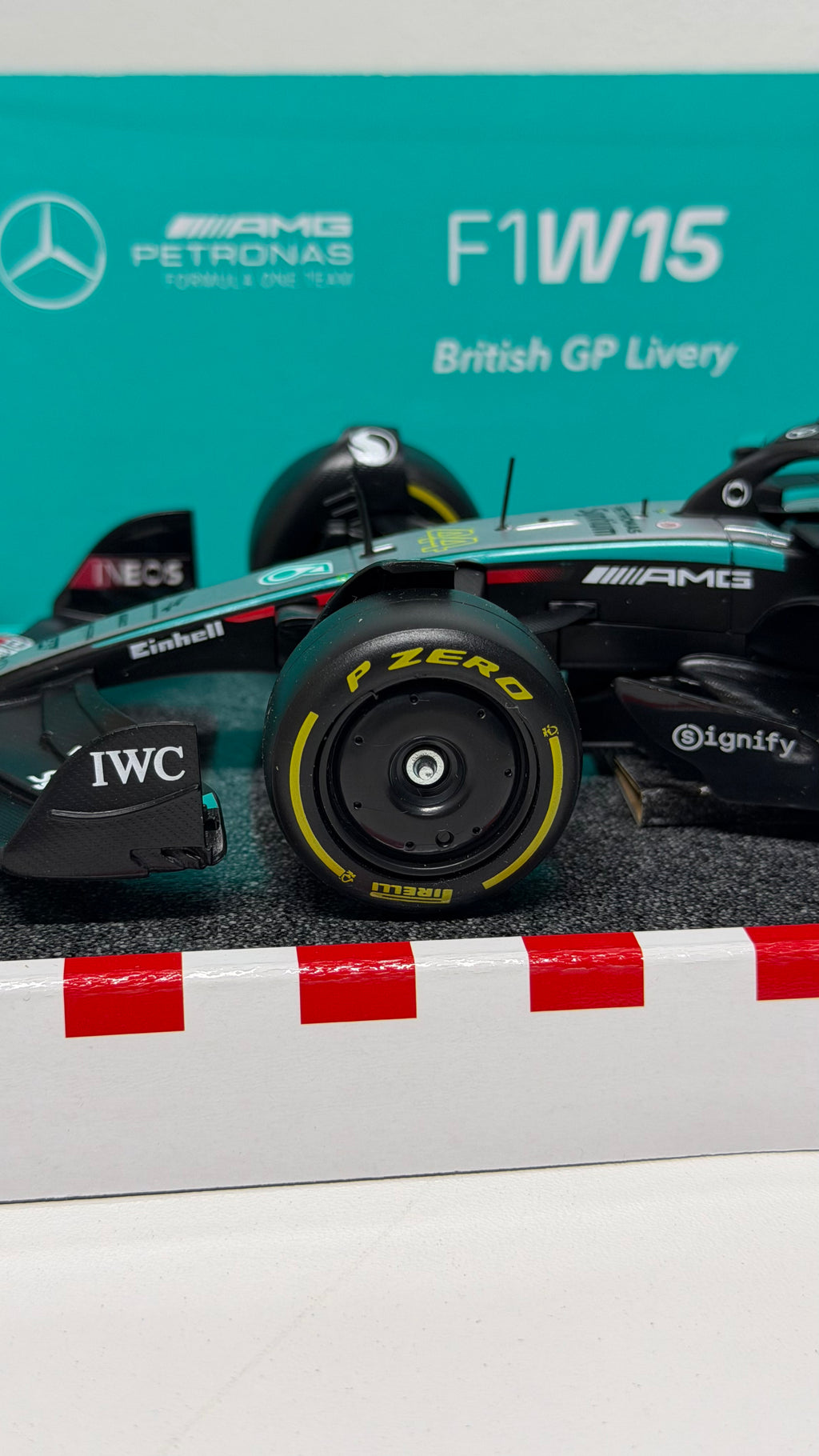 Mercedes W15 - Hamilton