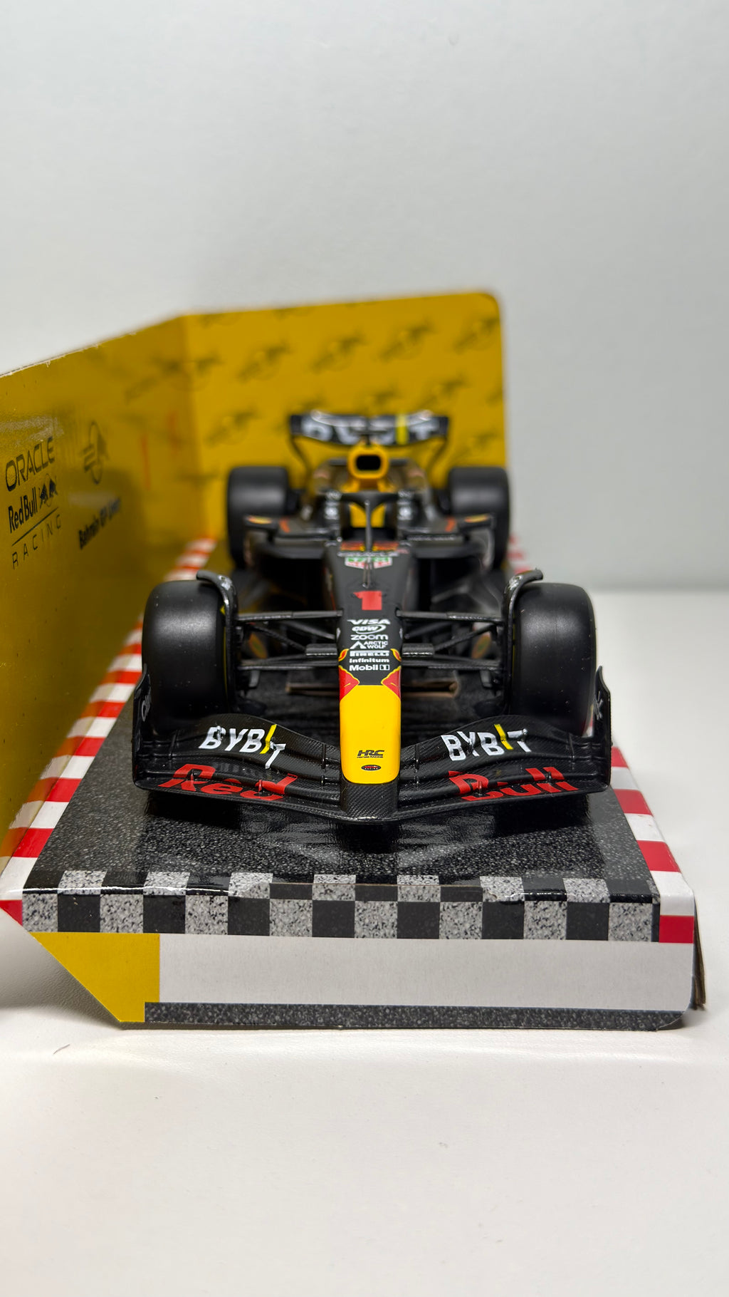 Red Bull RB20 - Verstappen