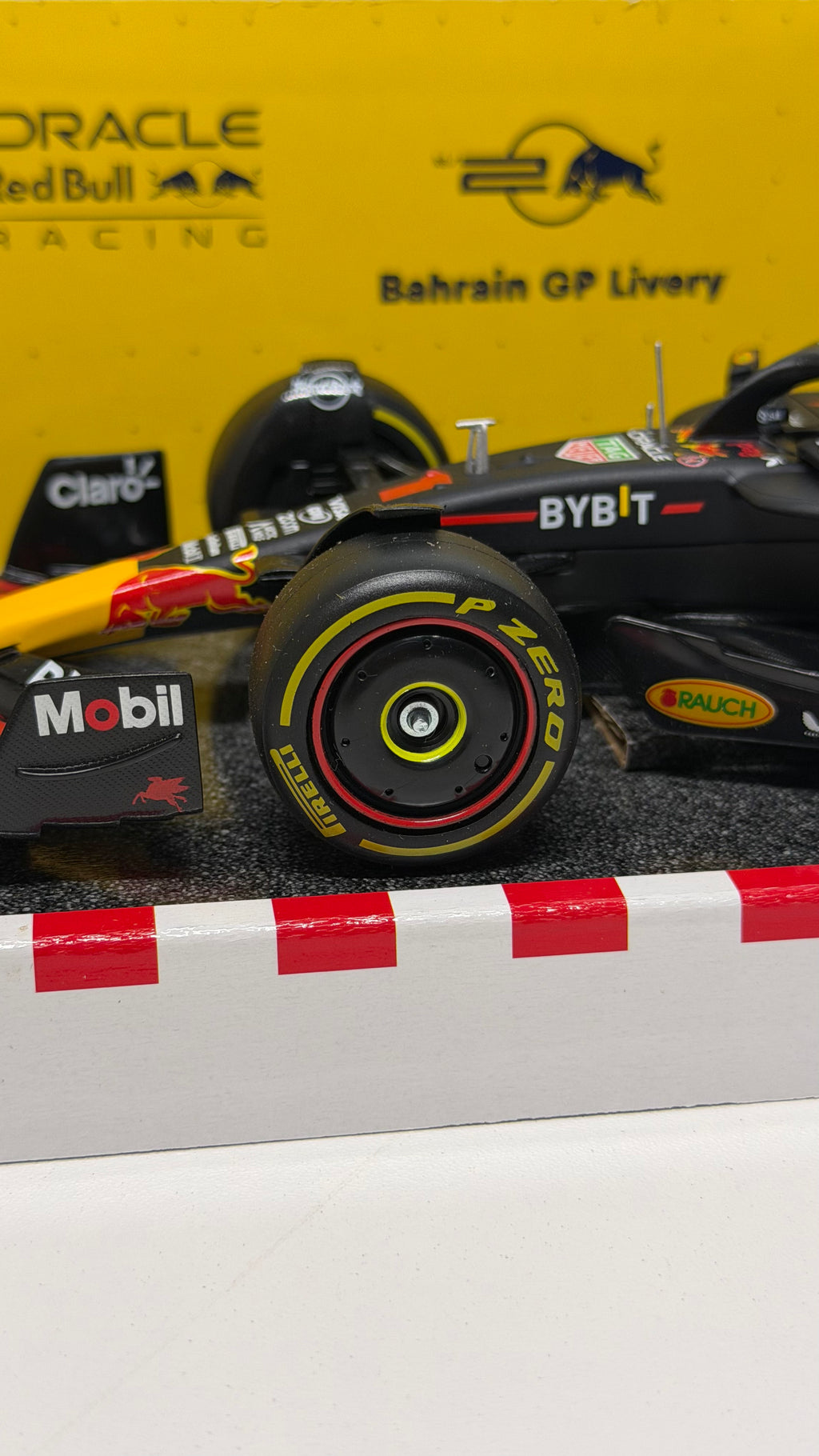 Red Bull RB20 - Verstappen