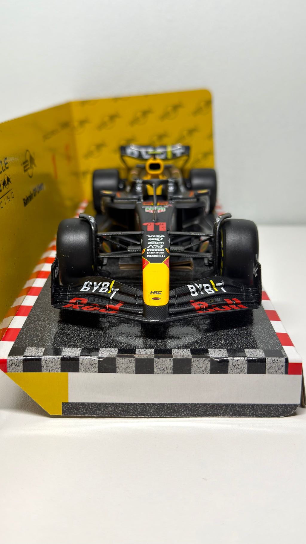 Red Bull RB20 - Pérez