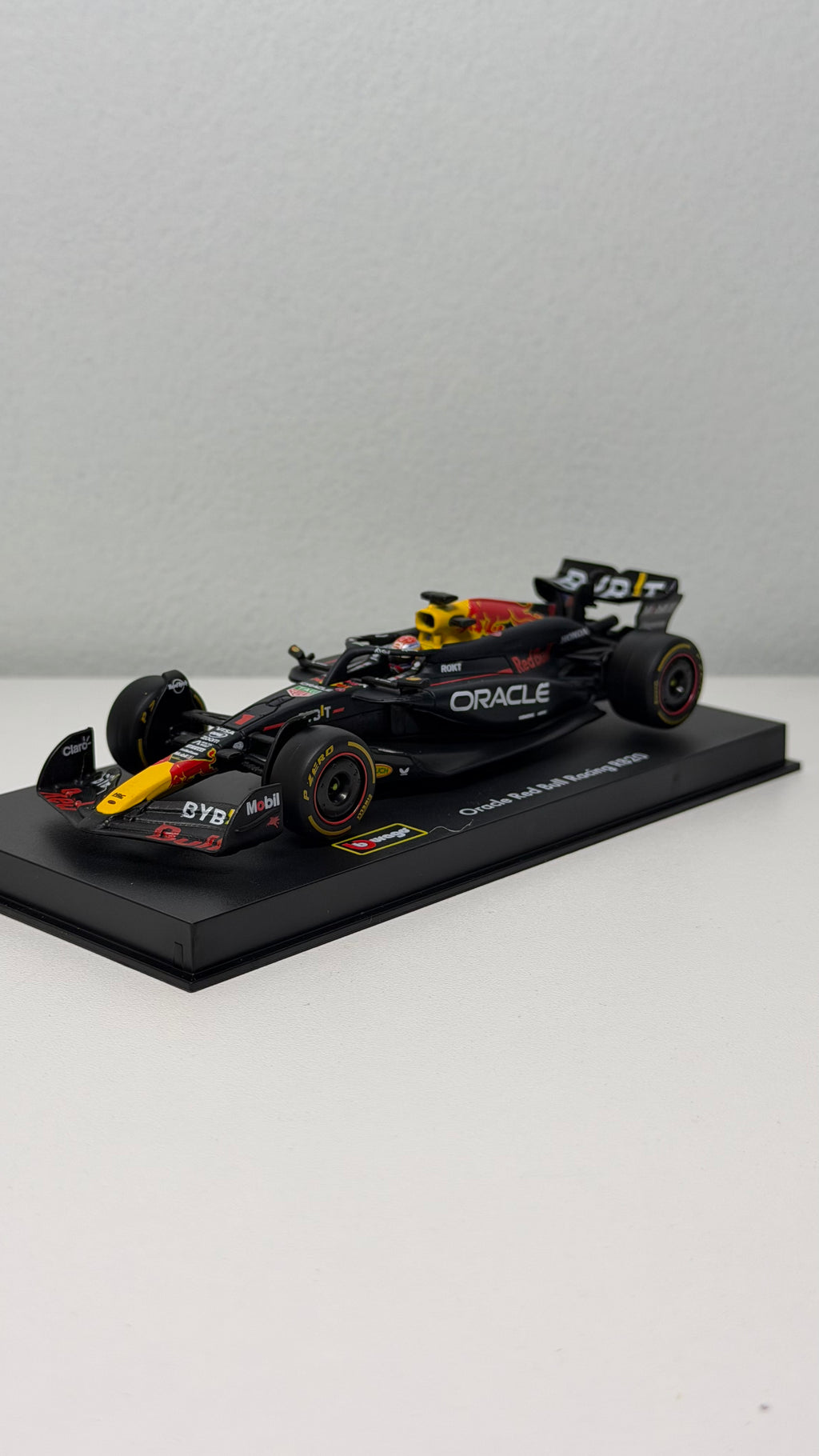 Pack Red Bull Racing 1:43 Polo + auto