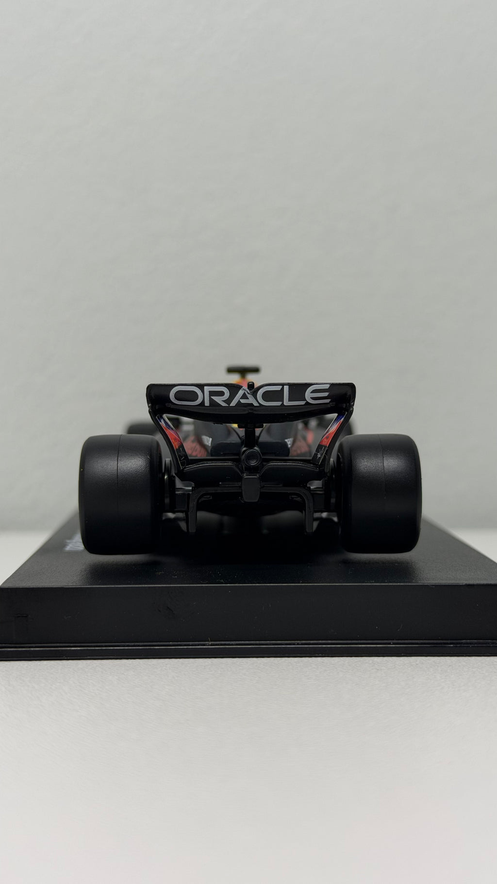 Red Bull RB20 - Verstappen