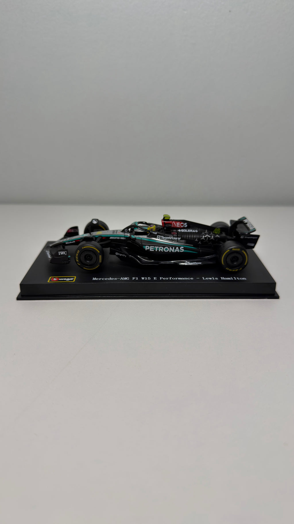Mercedes W15 - Hamilton