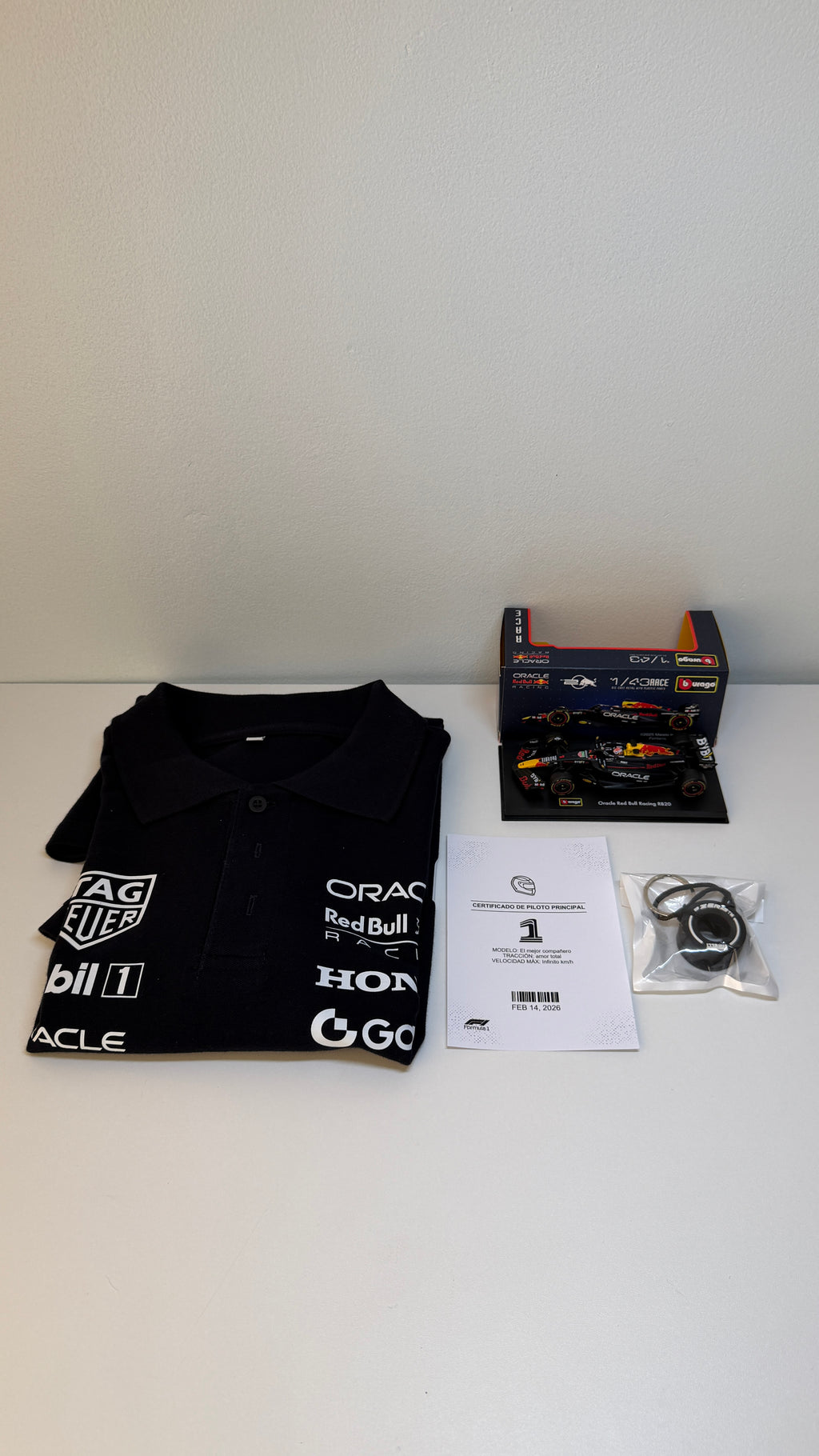 Pack Red Bull Racing 1:43 Polo + auto