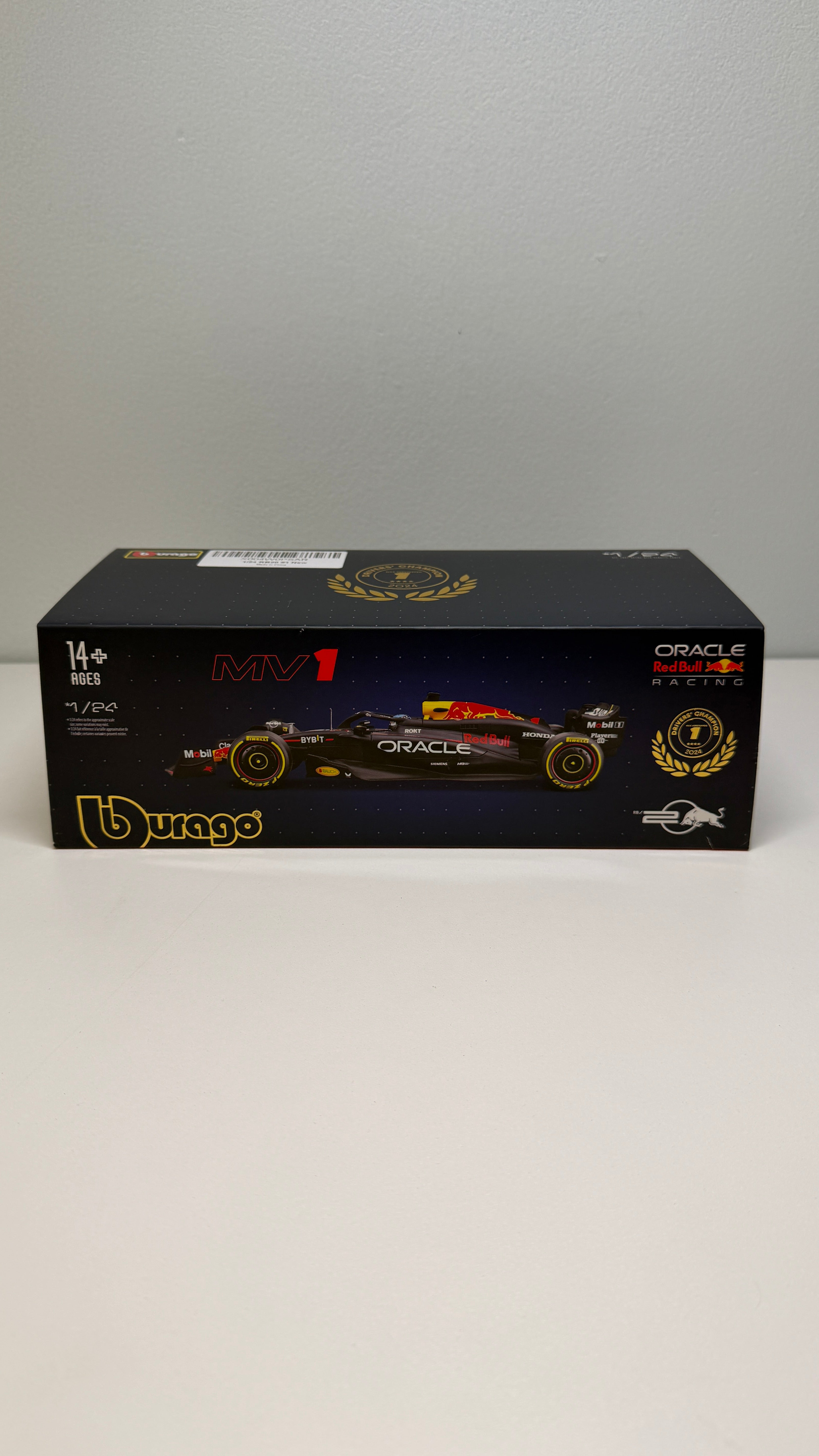 Red Bull RB20 - Verstappen