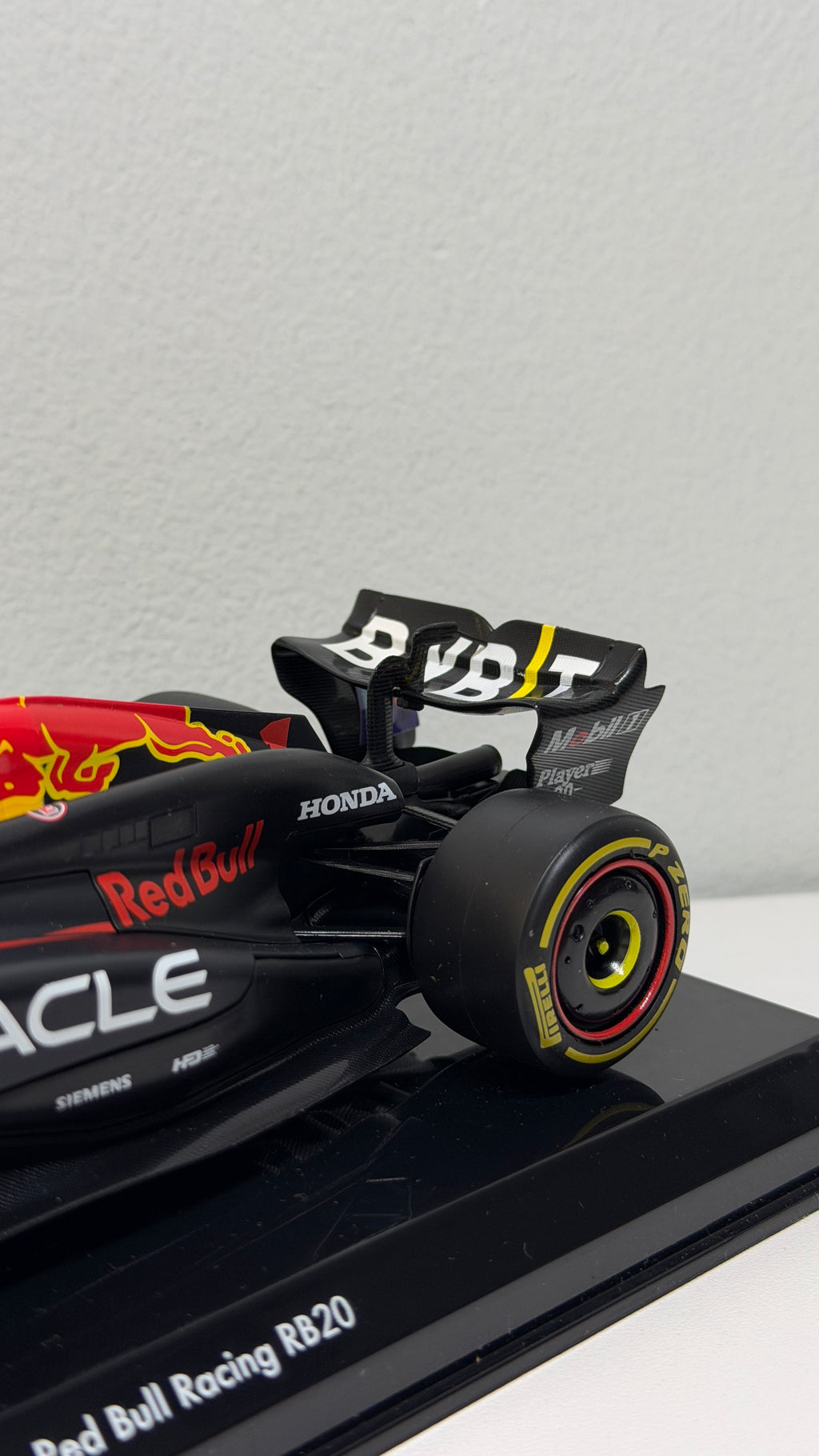 Red Bull RB20 - Verstappen