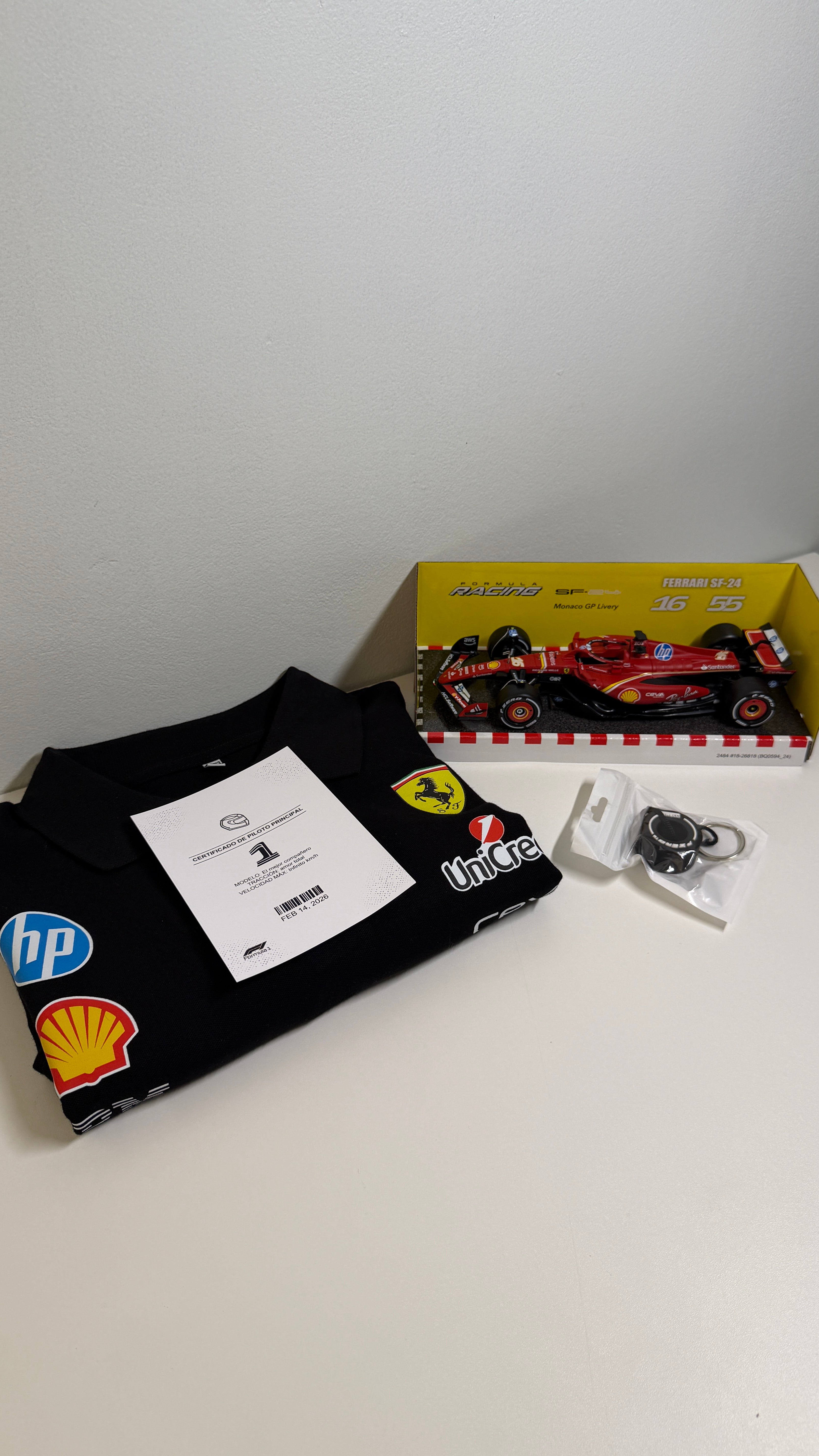 Pack Ferrari 1:24 Polo + auto