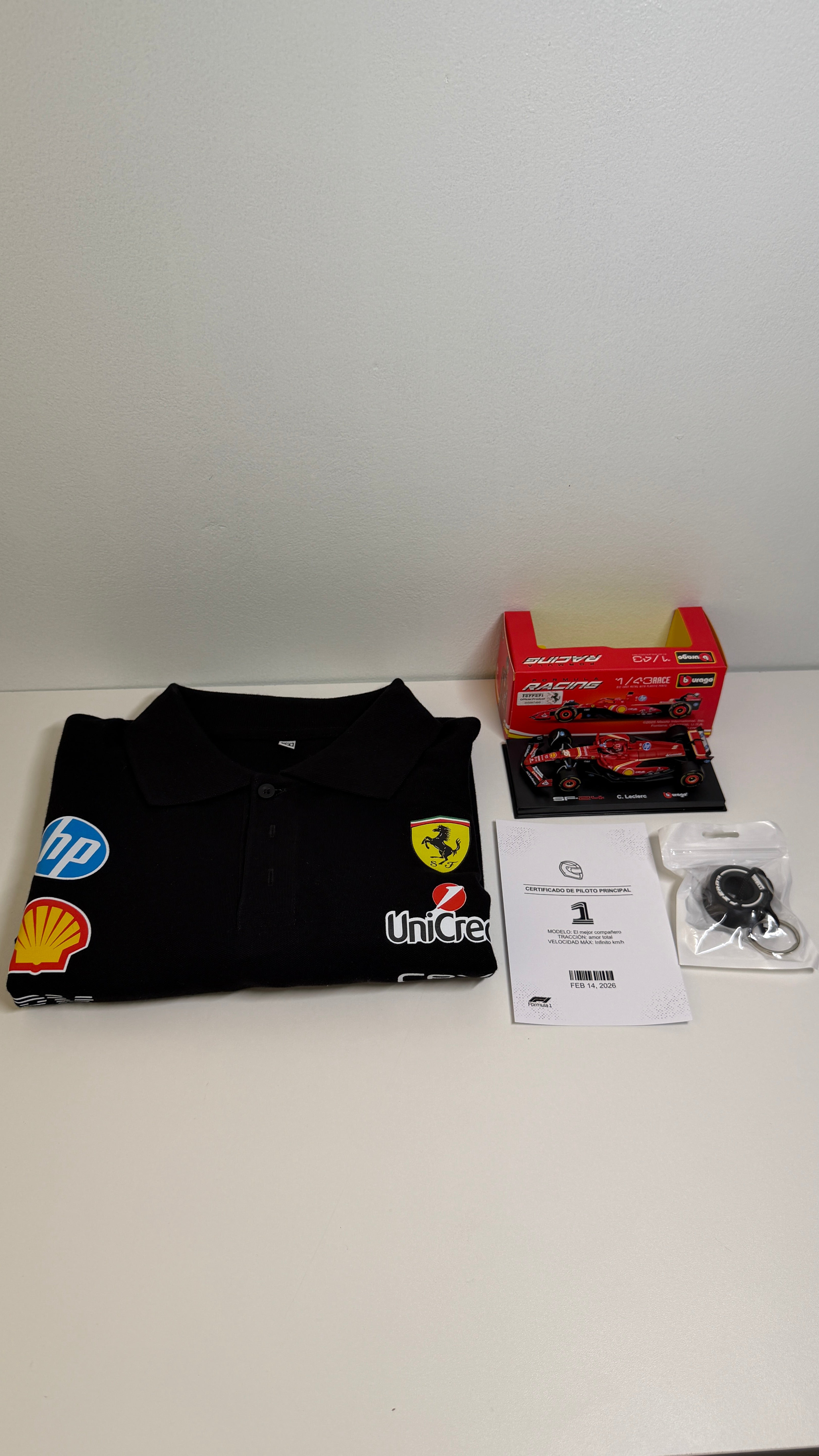 Pack Ferrari 1:43 Polo + auto