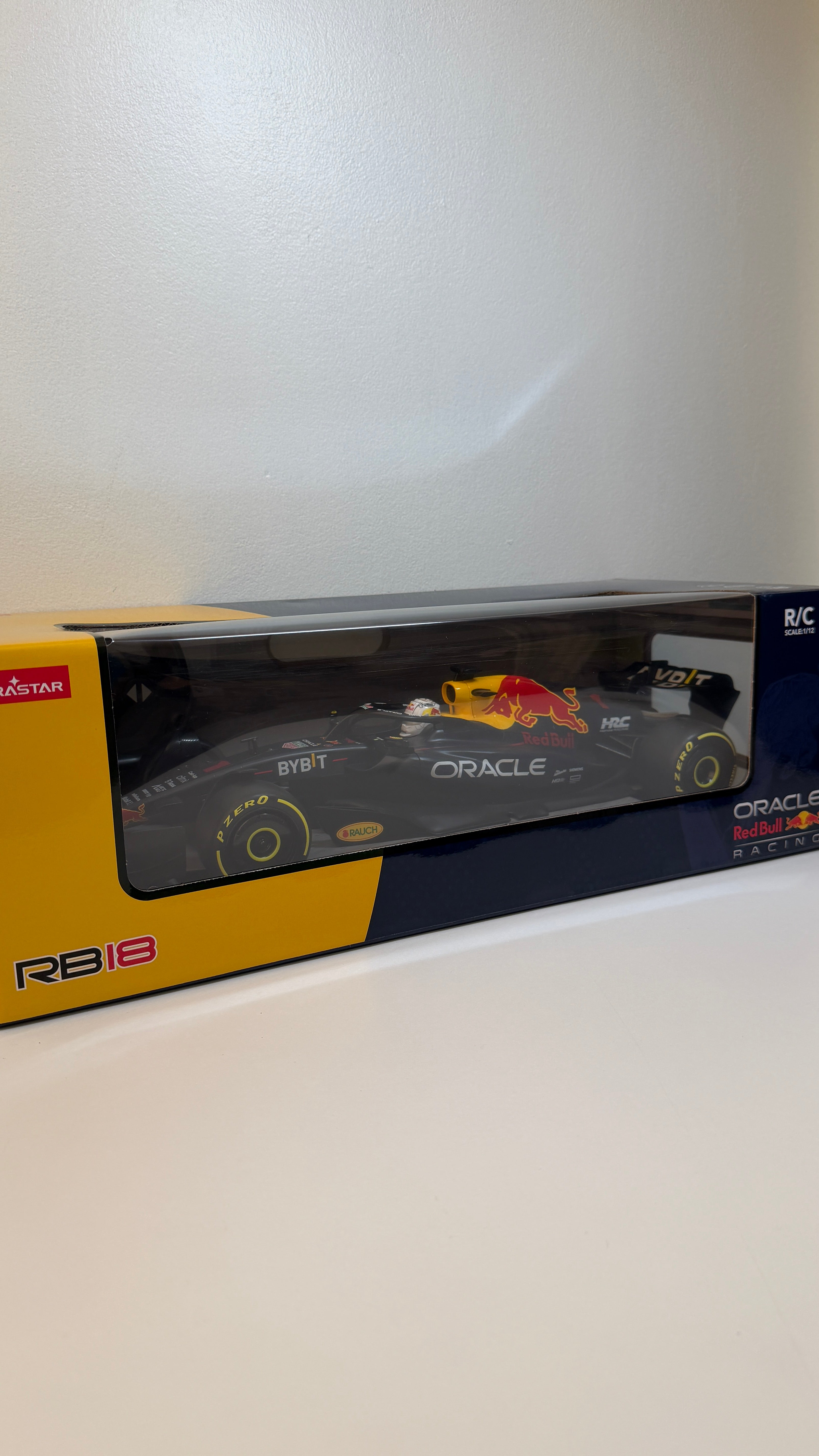 Red Bull RB18 - Verstappen