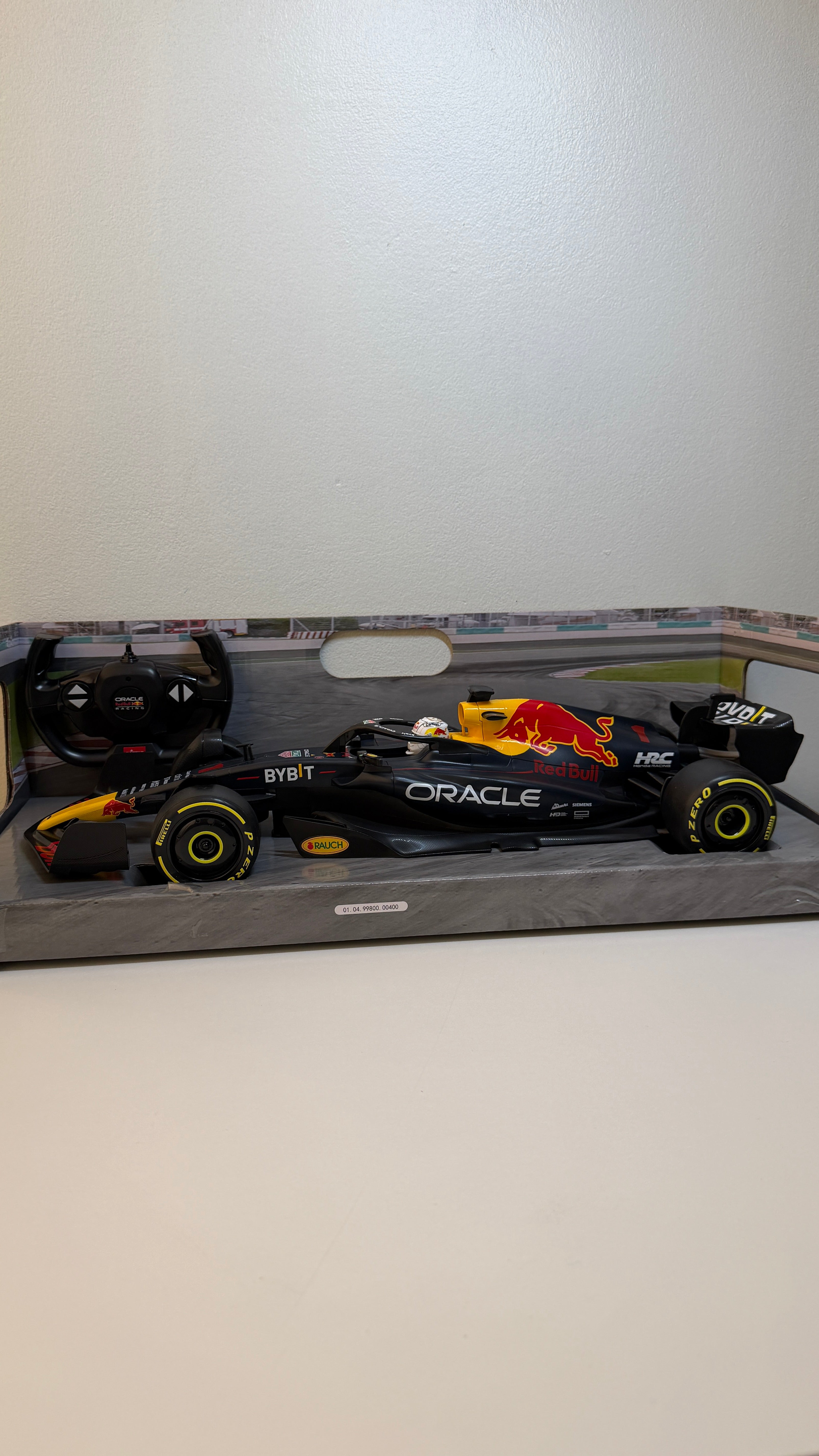 Red Bull RB18 - Verstappen