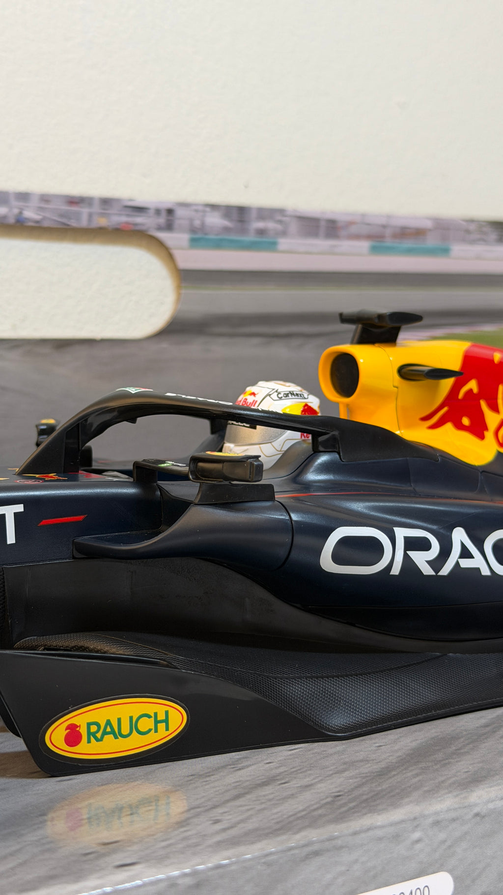 Red Bull RB18 - Verstappen