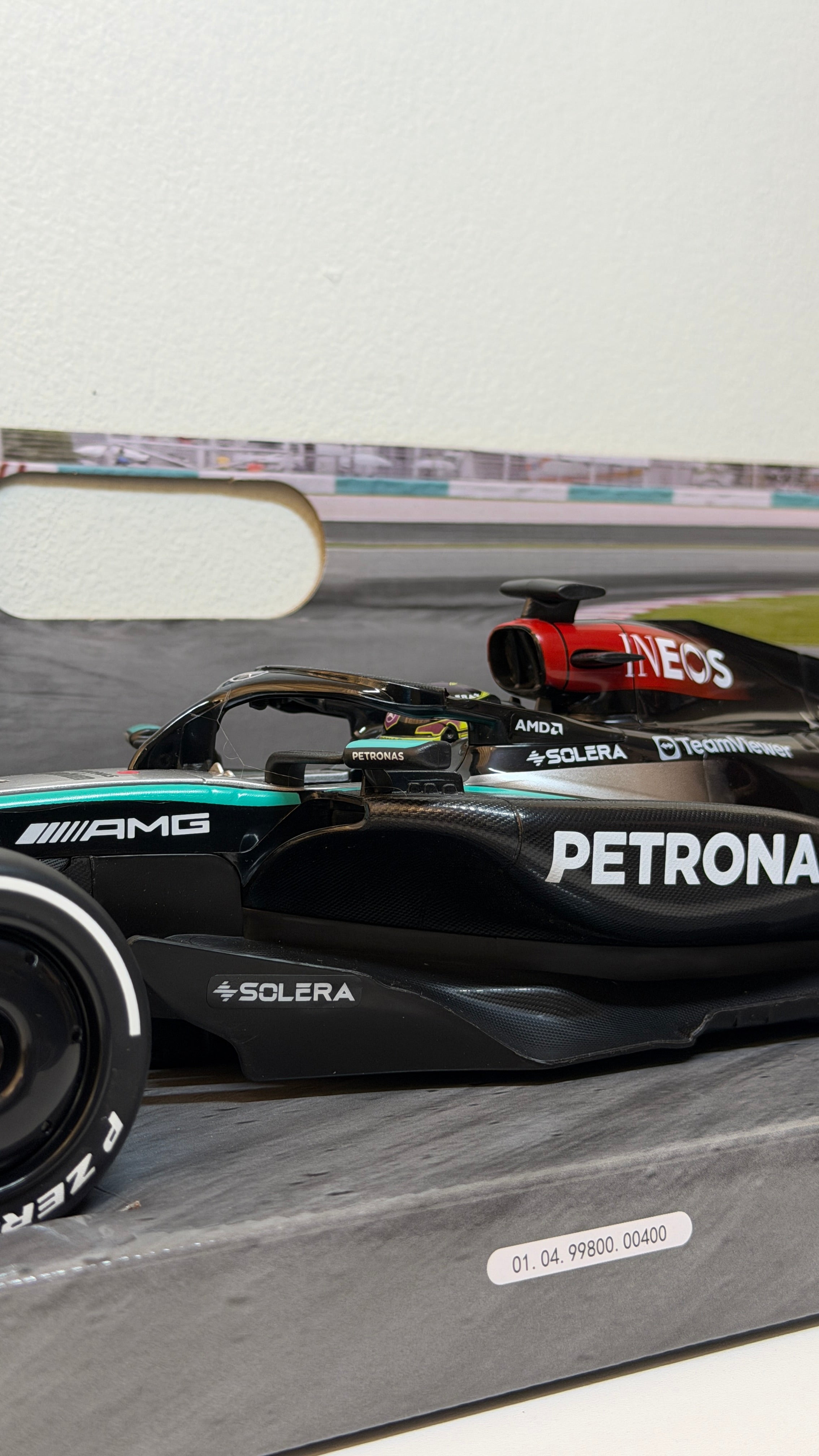 Mercedes W15 - Hamilton