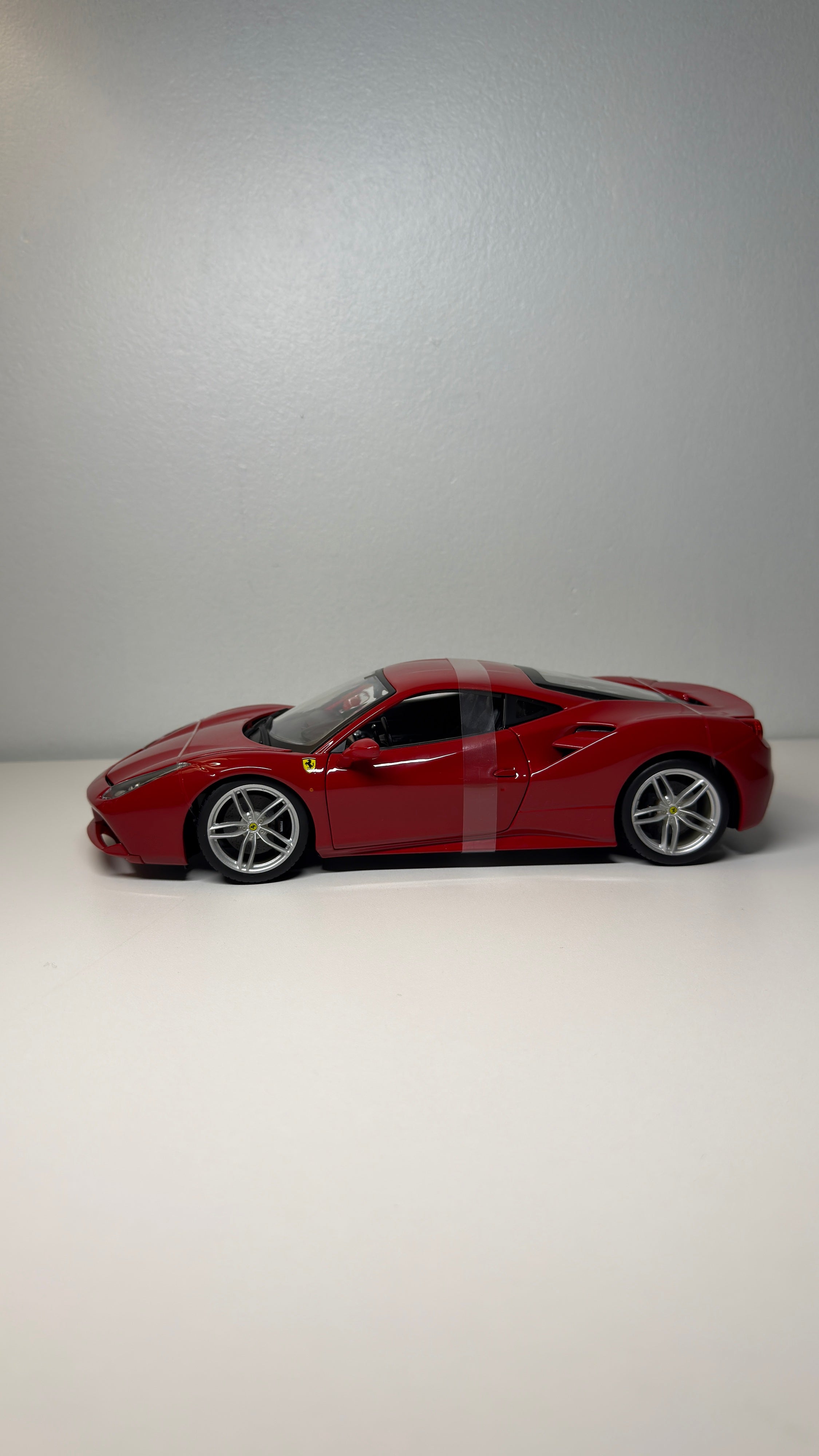 Ferrari 488 GTB 1:18