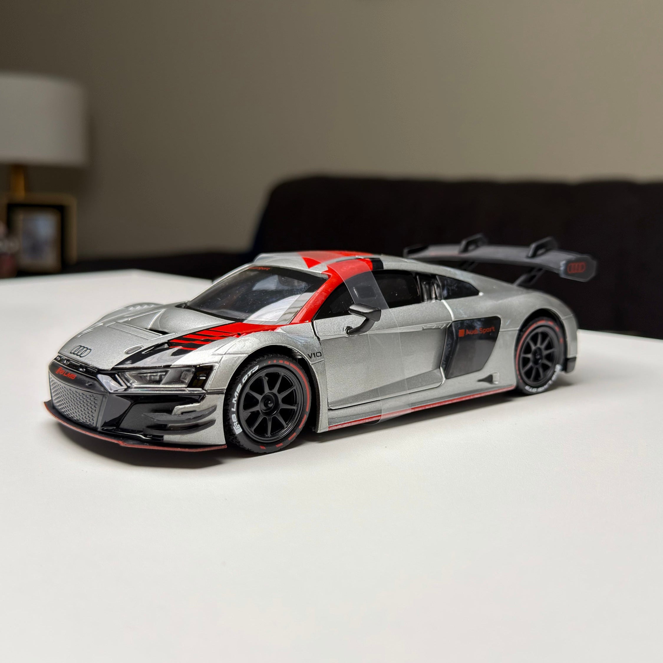Audi R8 GT3 1:24