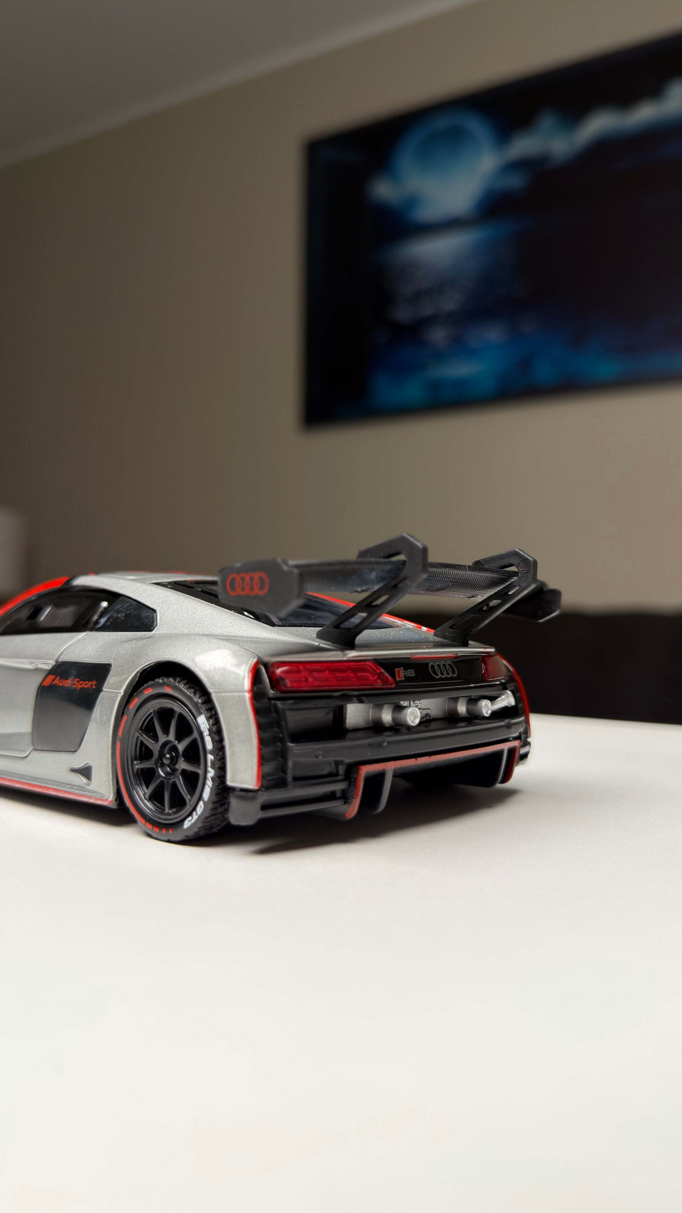 Audi R8 GT3 1:24