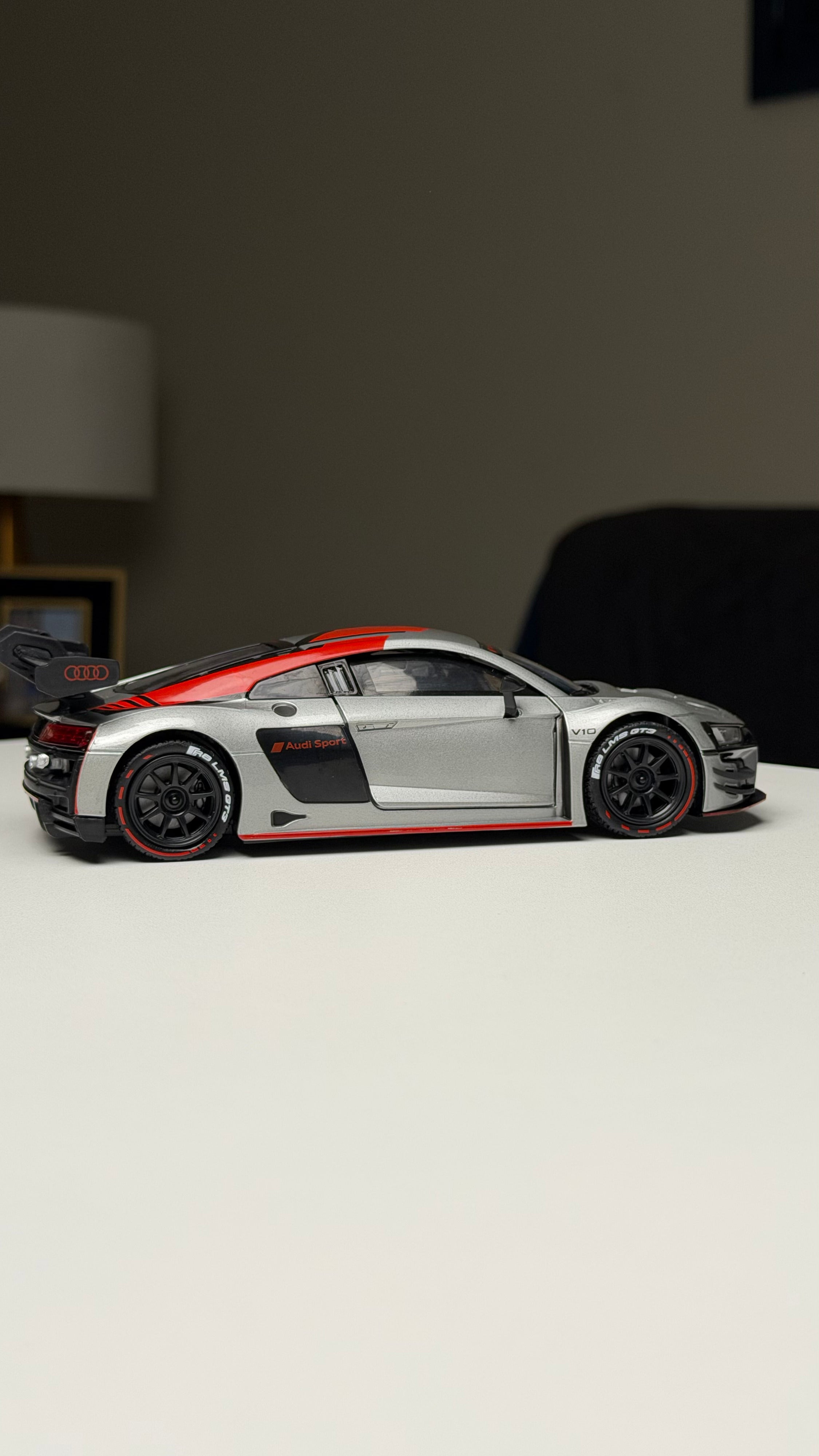 Audi R8 GT3 1:24