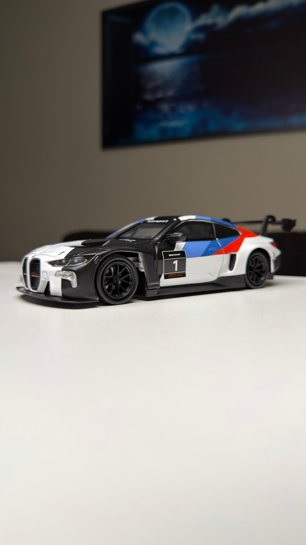 BMW M4 GT4 1:24