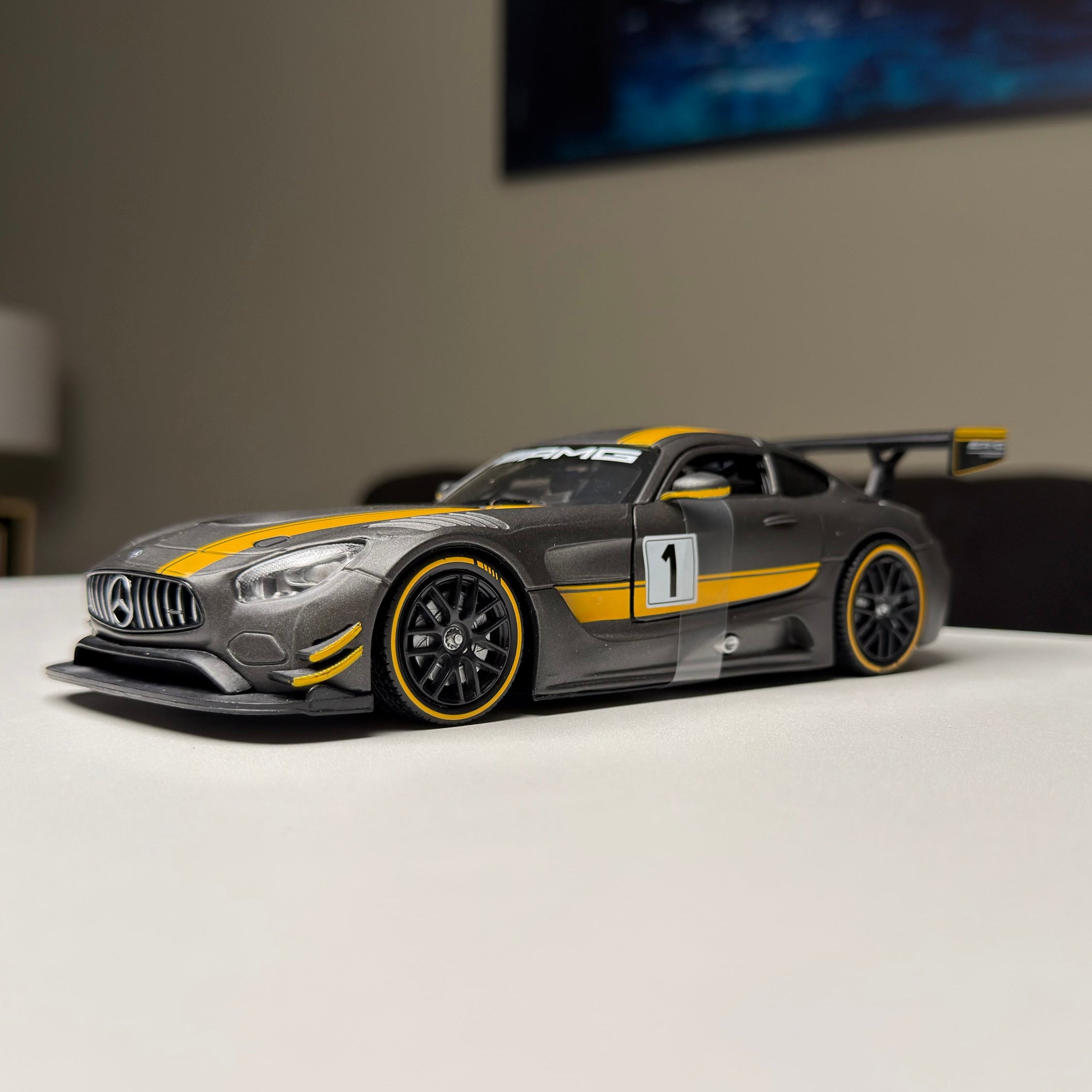 Mercedes AMG GT3 1:24