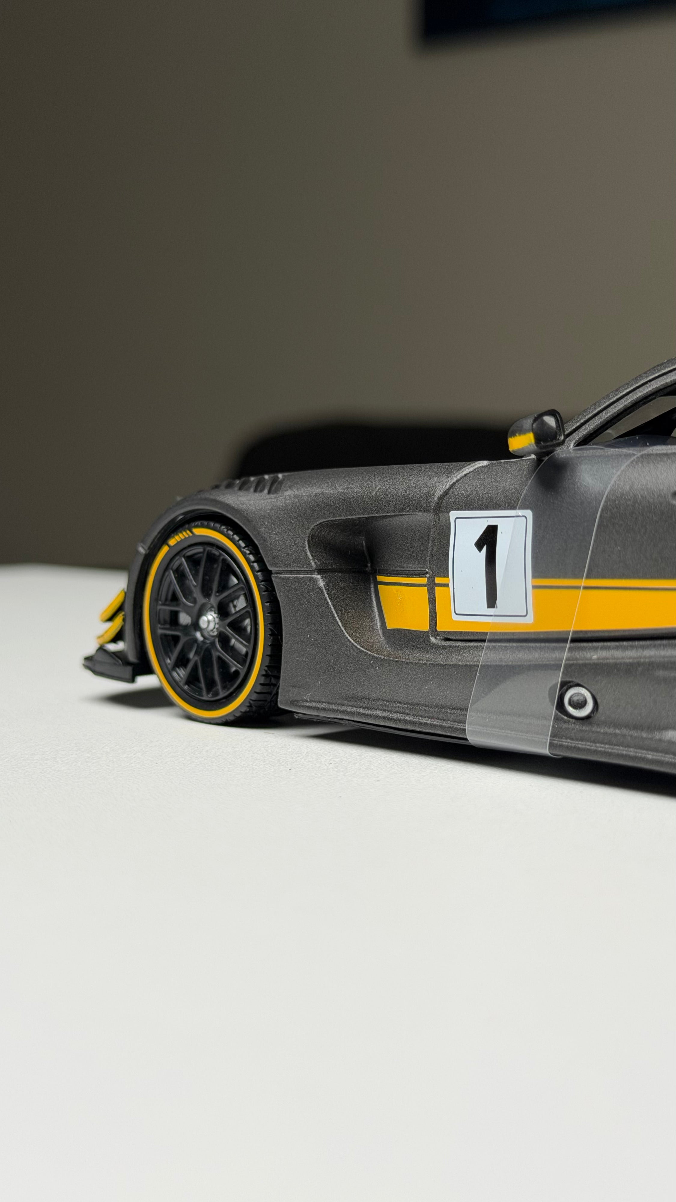 Mercedes AMG GT3 1:24