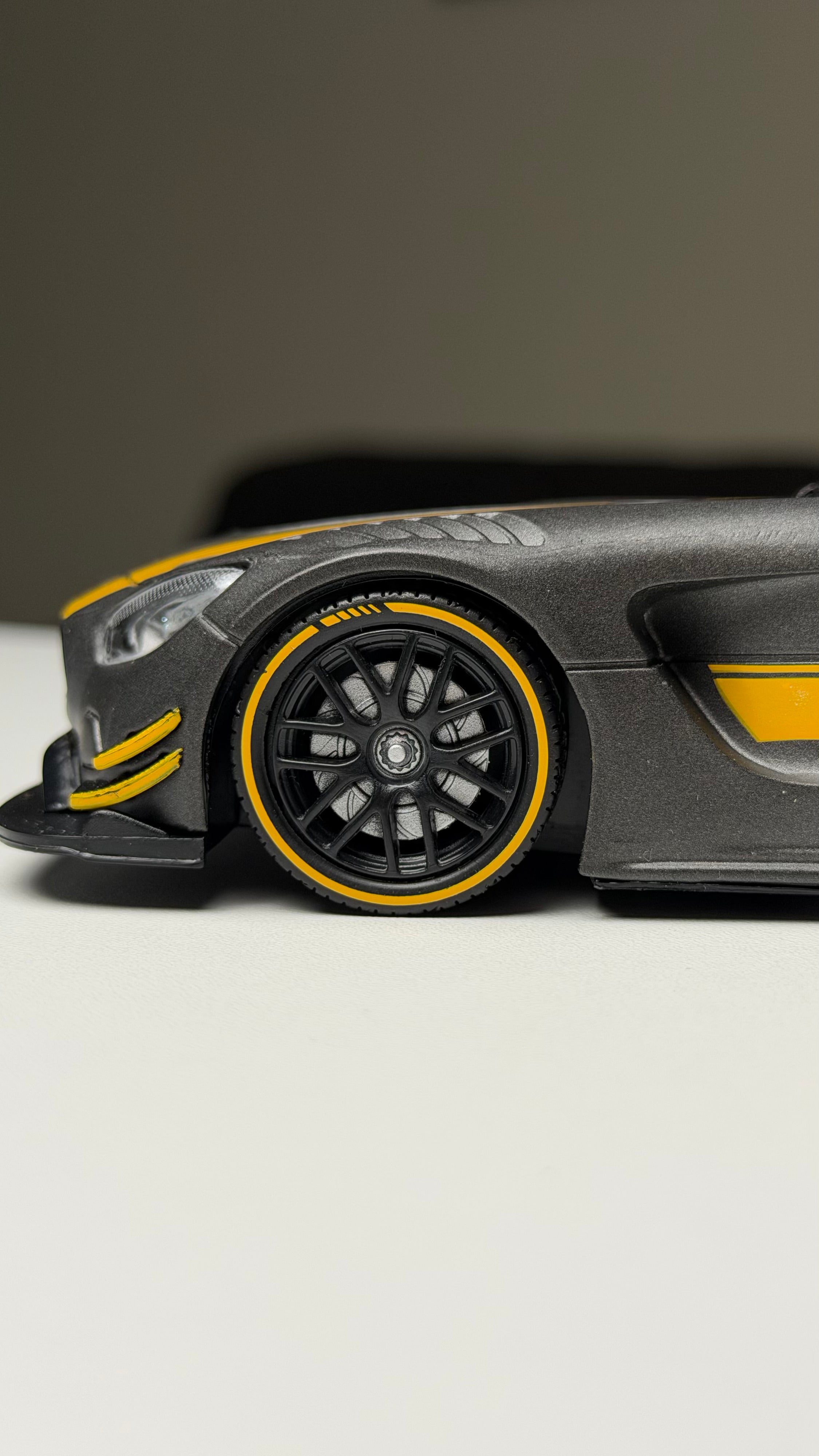 Mercedes AMG GT3 1:24