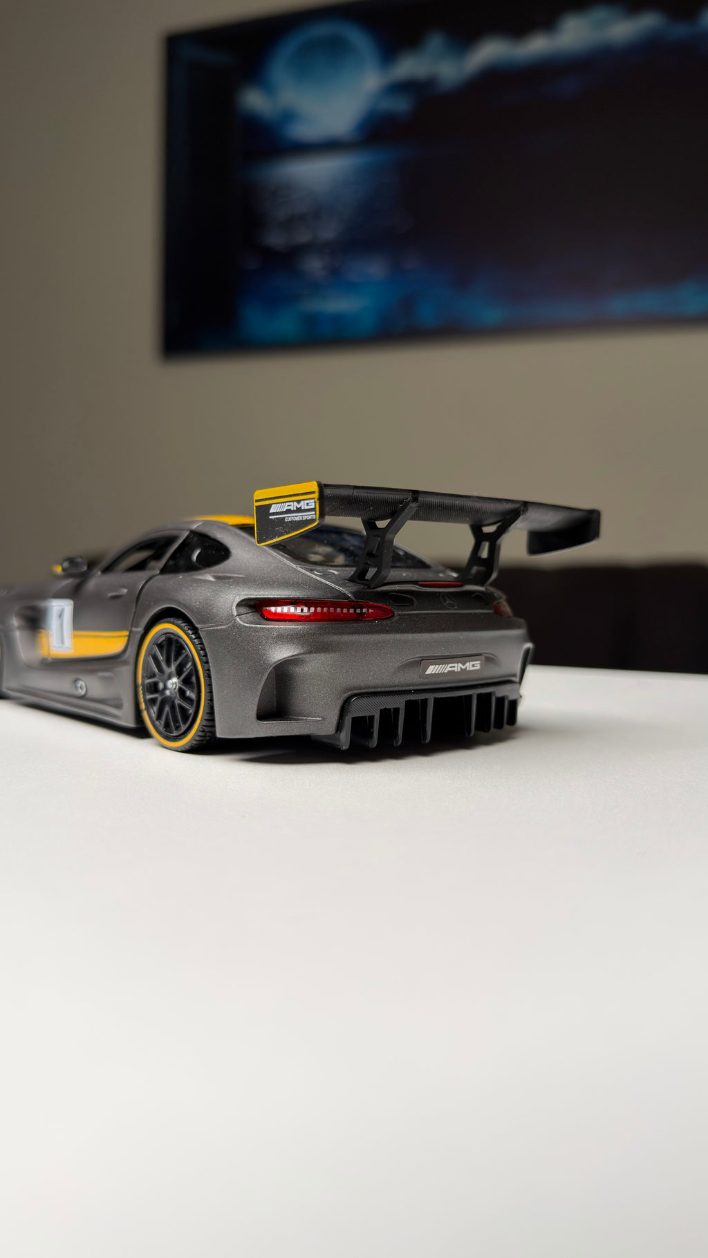 Mercedes AMG GT3 1:24