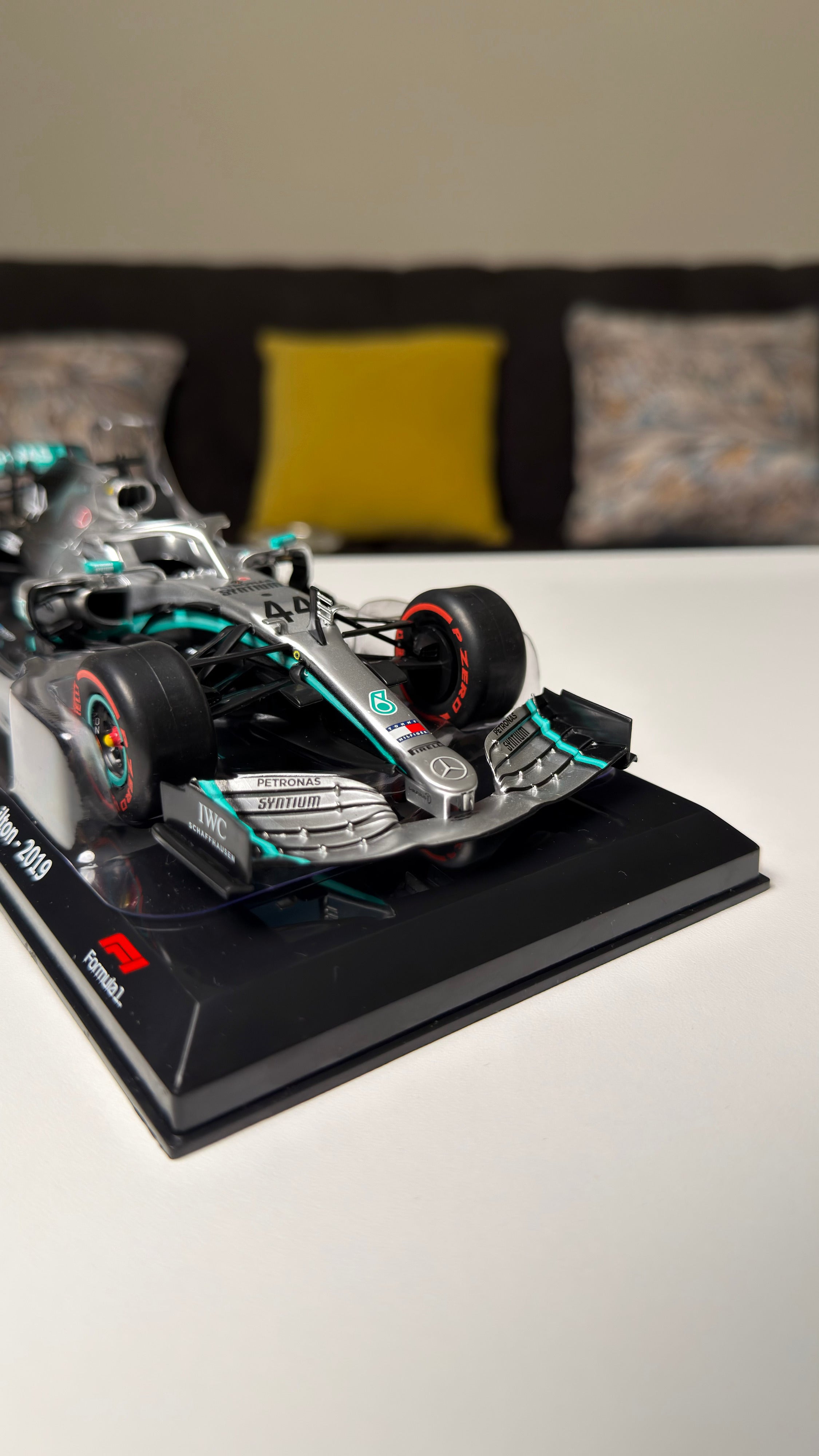 Mercedes W10 - Hamilton - 2019 | 1:24