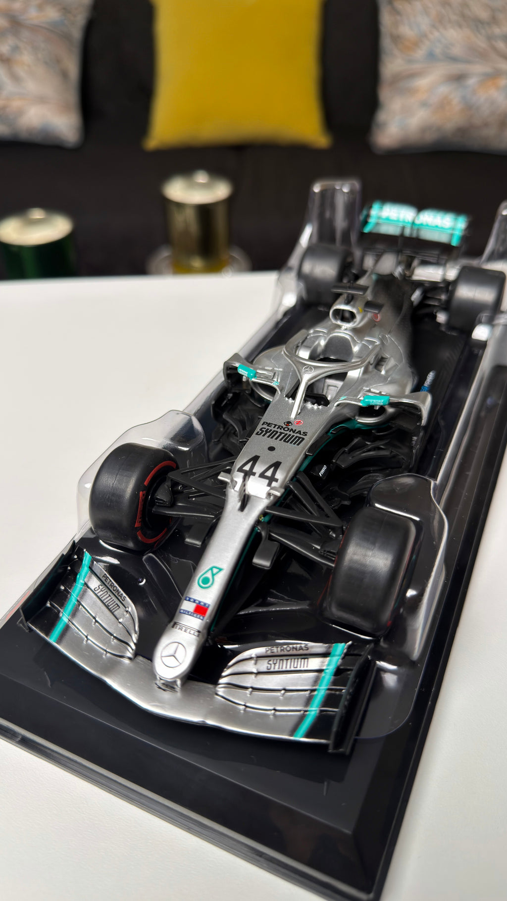 Mercedes W10 - Hamilton - 2019 | 1:24