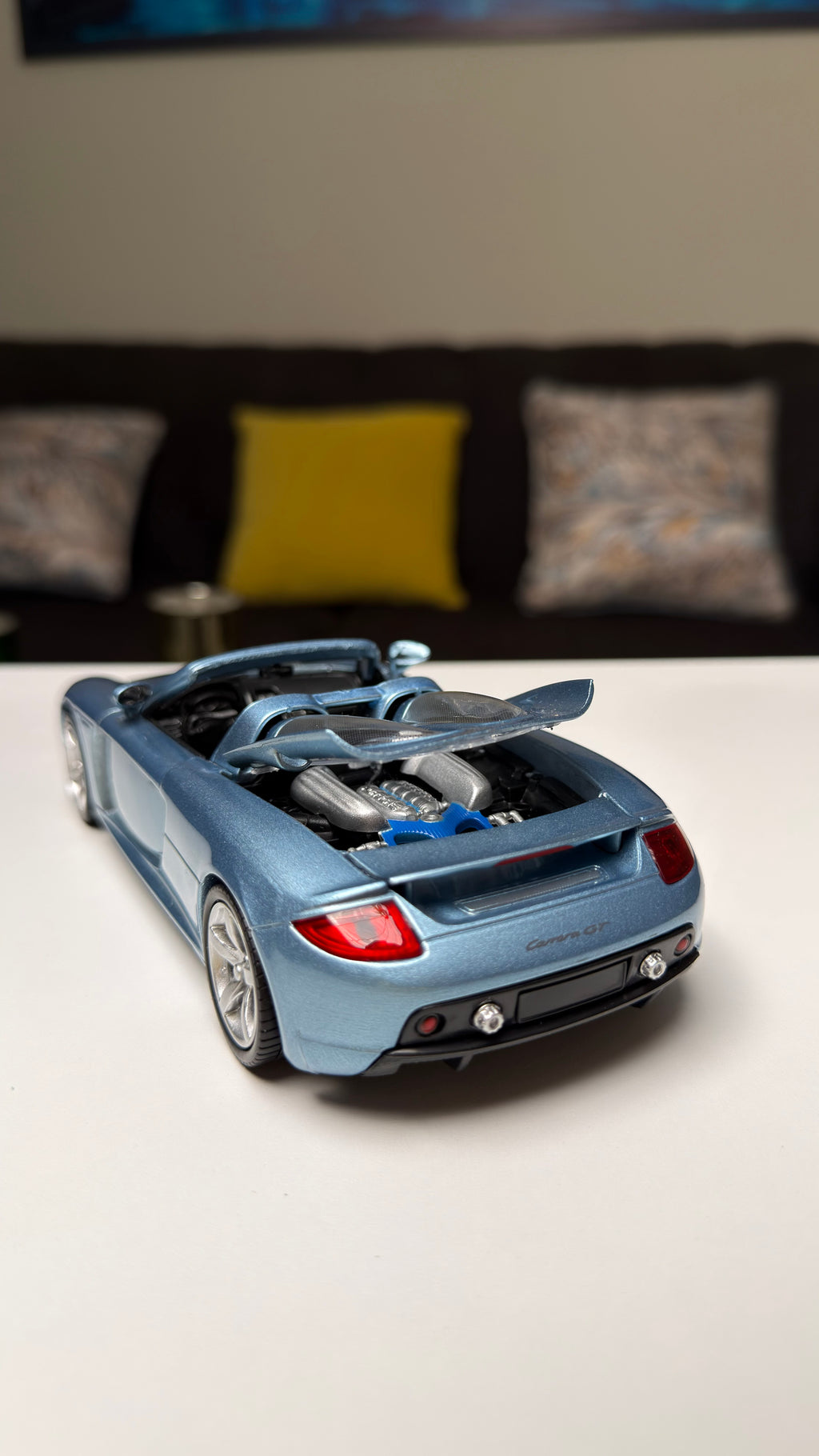 Porsche Carrera GT 1:24