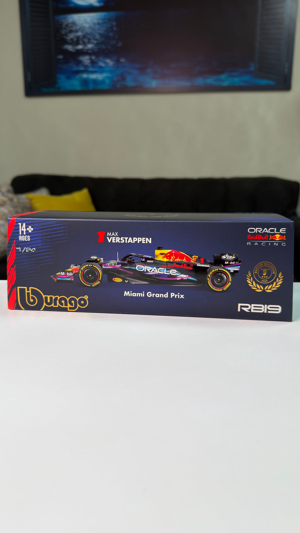 Red Bull RB19 - Verstappen | Edición Especial - 2023 | 1:24