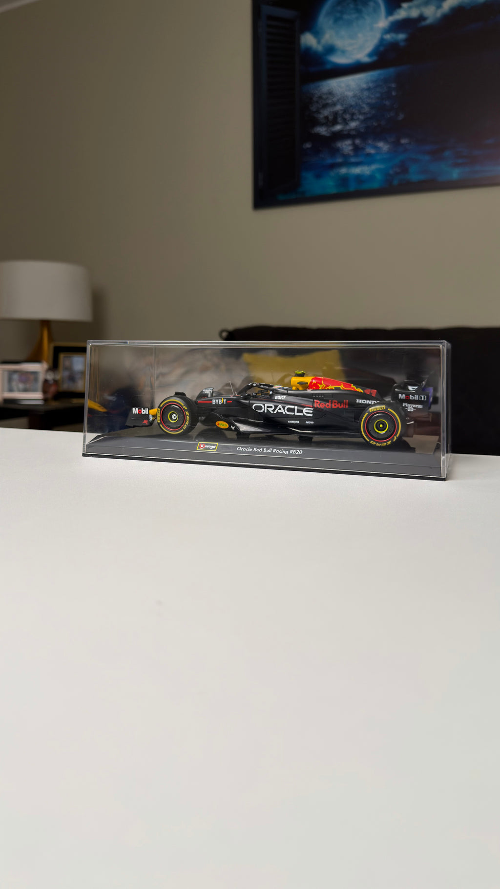 Red Bull RB20 - Pérez - 2024 | 1:24
