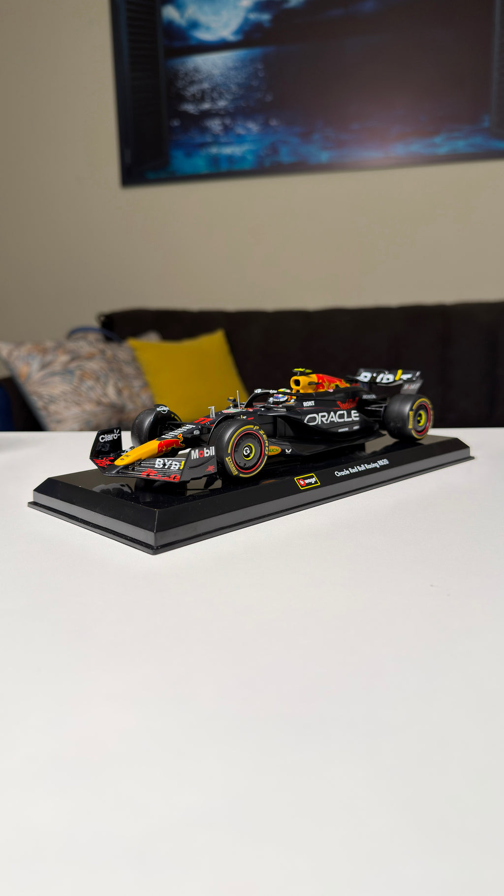 Red Bull RB20 - Pérez - 2024 | 1:24
