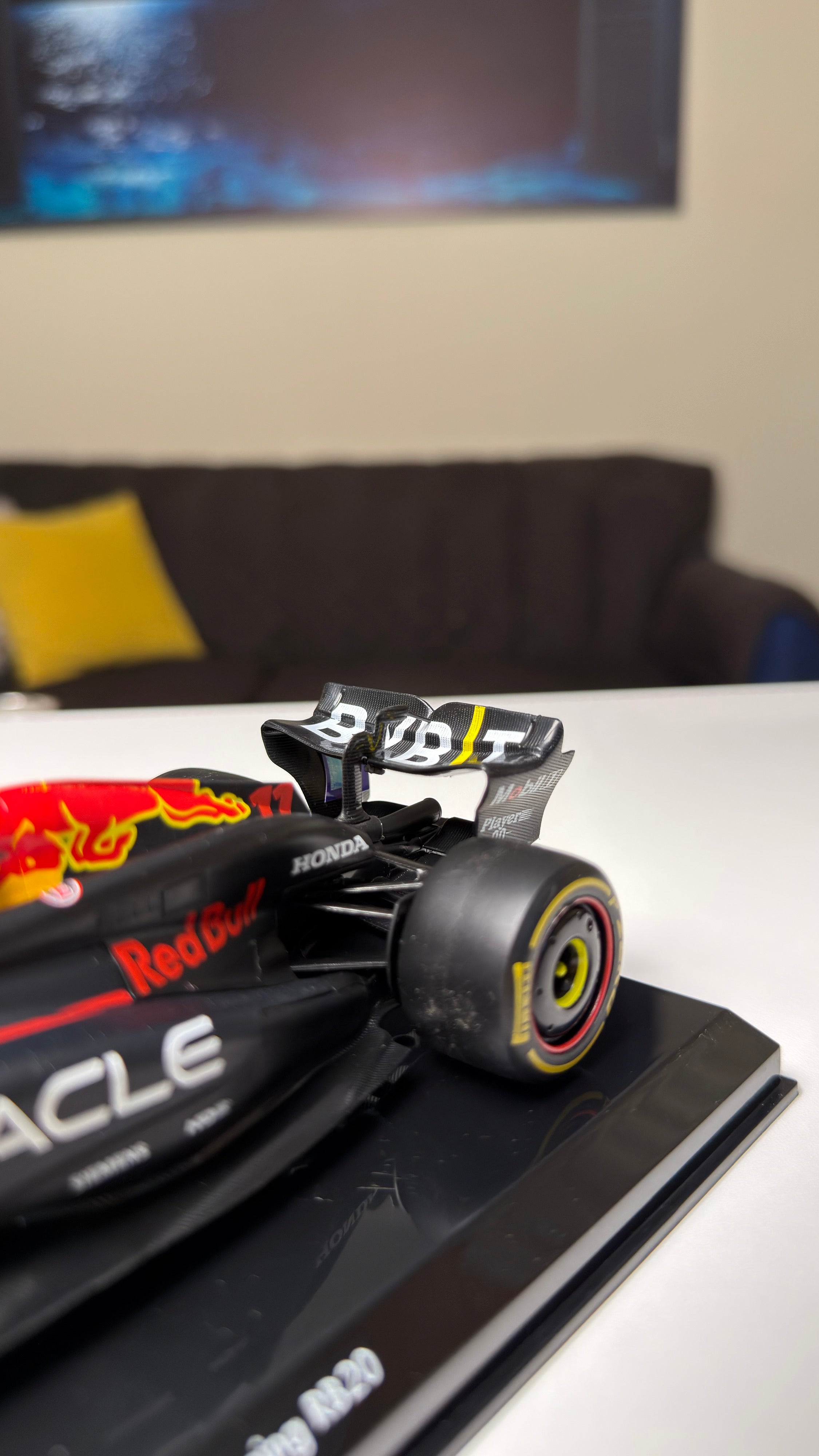 Red Bull RB20 - Pérez - 2024 | 1:24
