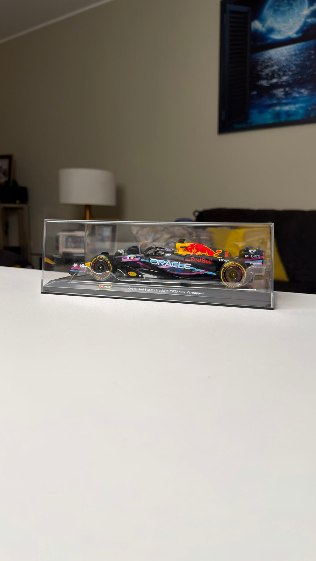 Red Bull RB19 - Verstappen | Edición Especial - 2023 | 1:24