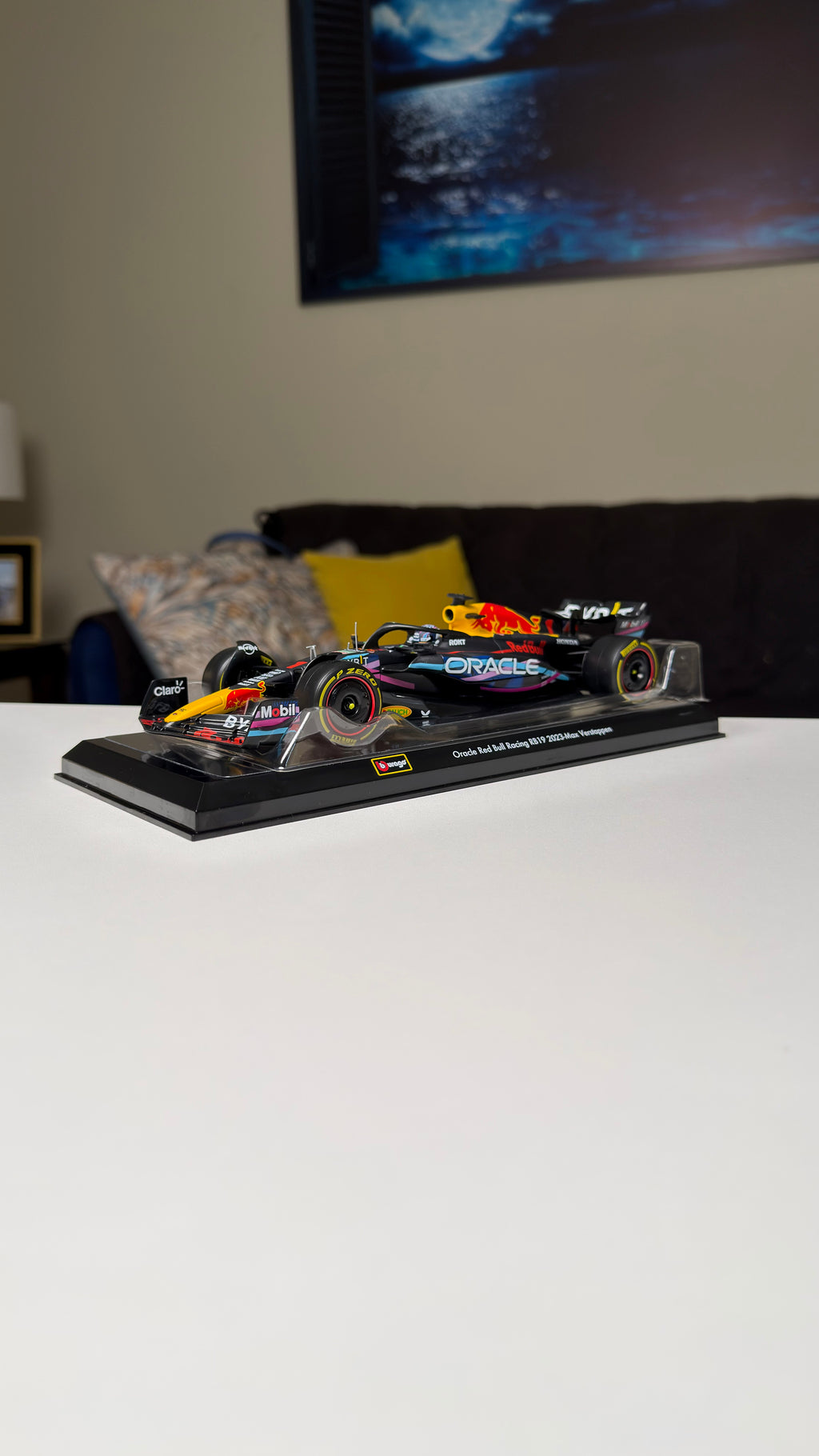 Red Bull RB19 - Verstappen | Edición Especial - 2023 | 1:24