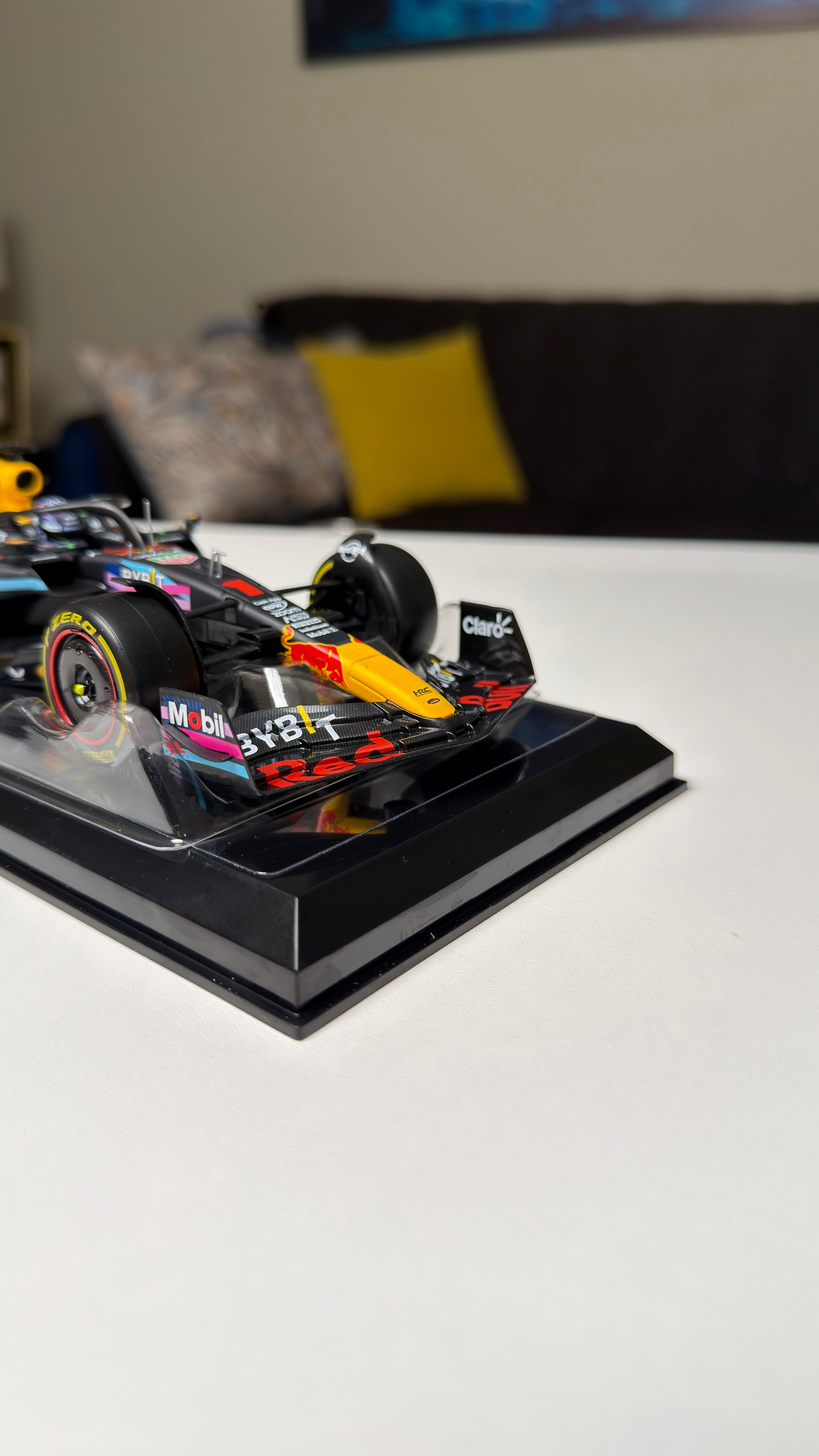 Red Bull RB19 - Verstappen | Edición Especial - 2023 | 1:24