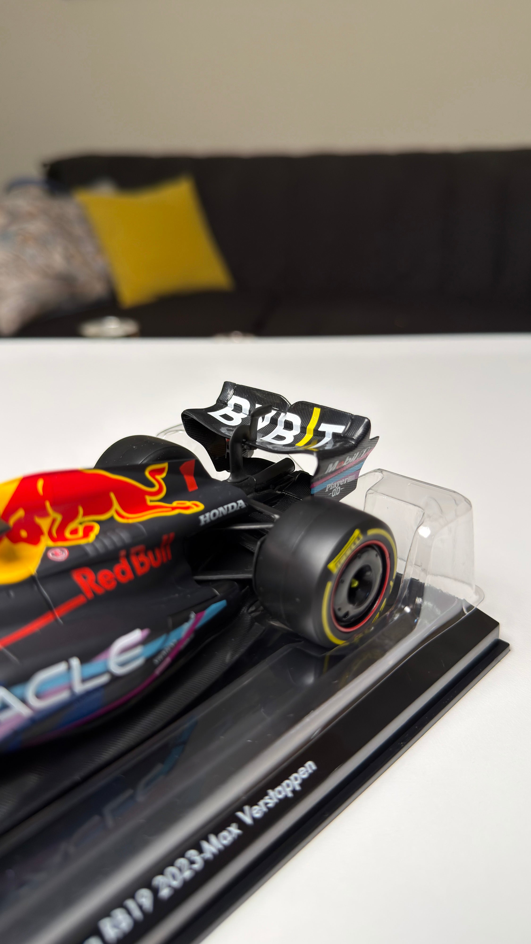 Red Bull RB19 - Verstappen | Edición Especial - 2023 | 1:24