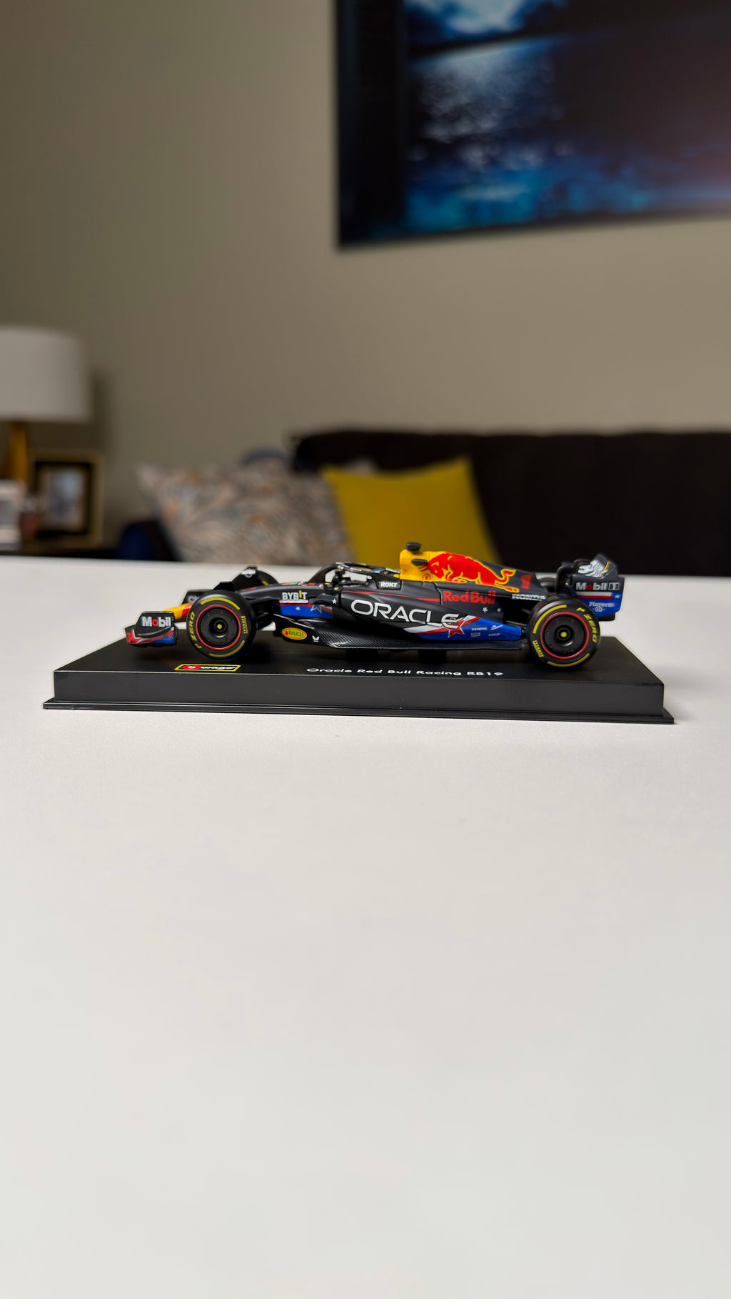 Red Bull RB19 - Verstappen | Edición Especial - 2023 | 1:43