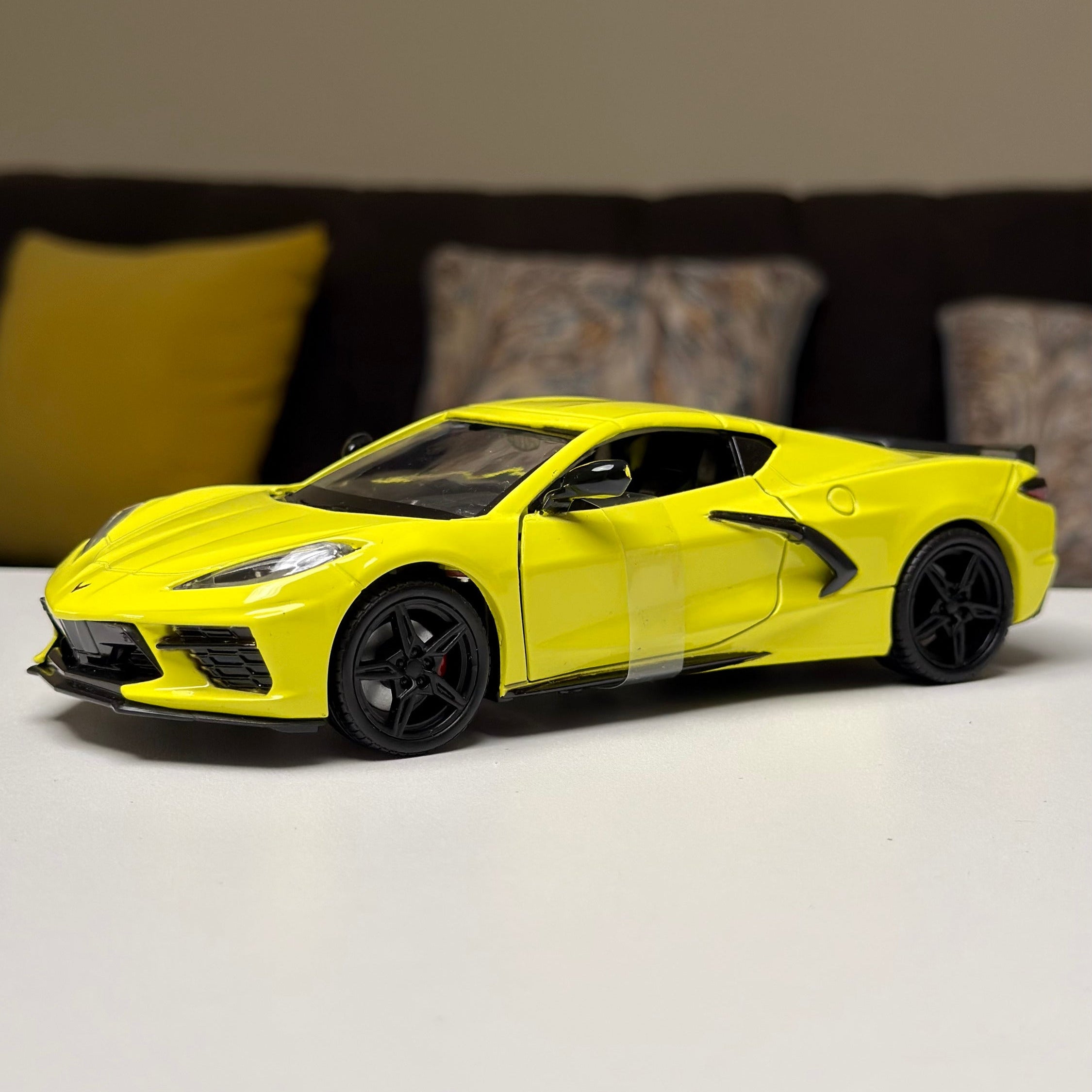 Corvette C8 1:24