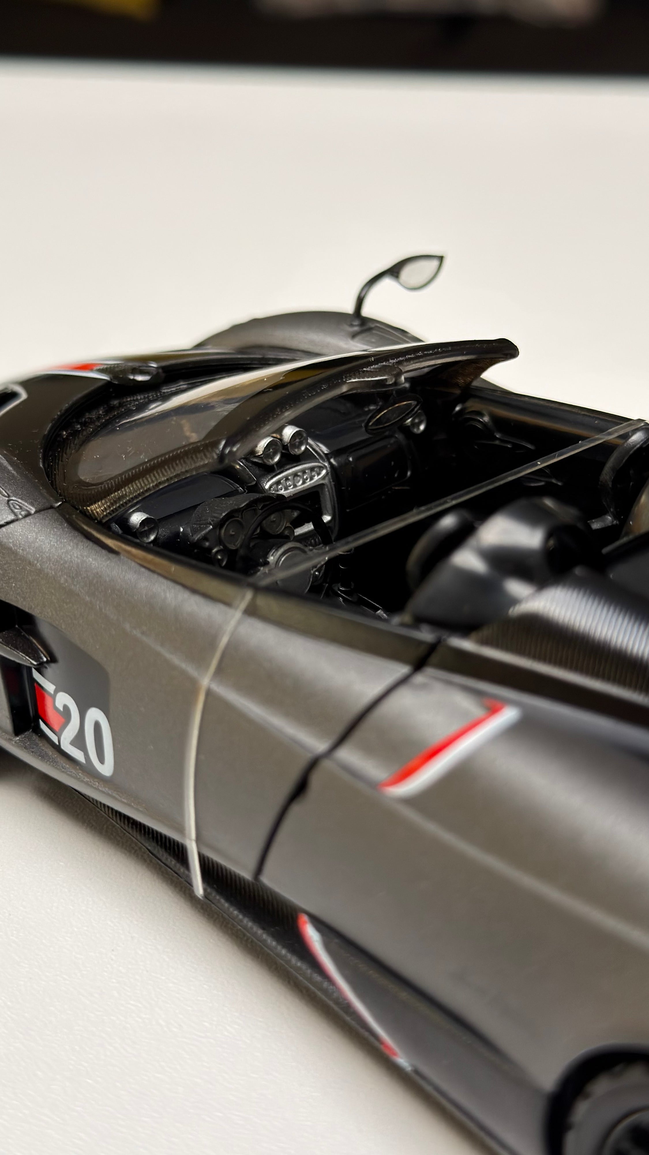 Pagani Huayra 1:24
