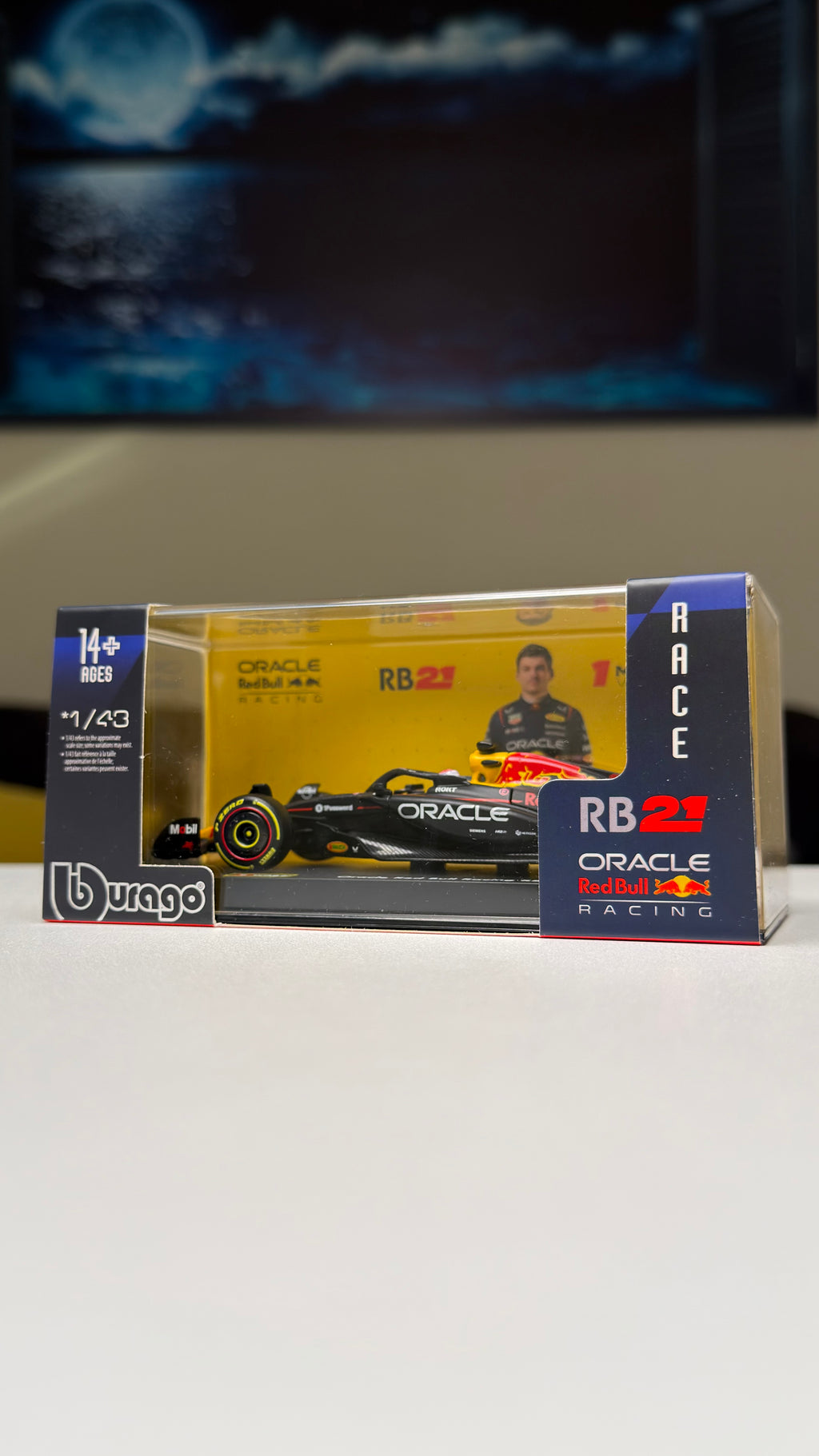 Red Bull RB21 - Verstappen - 2025 | 1:43