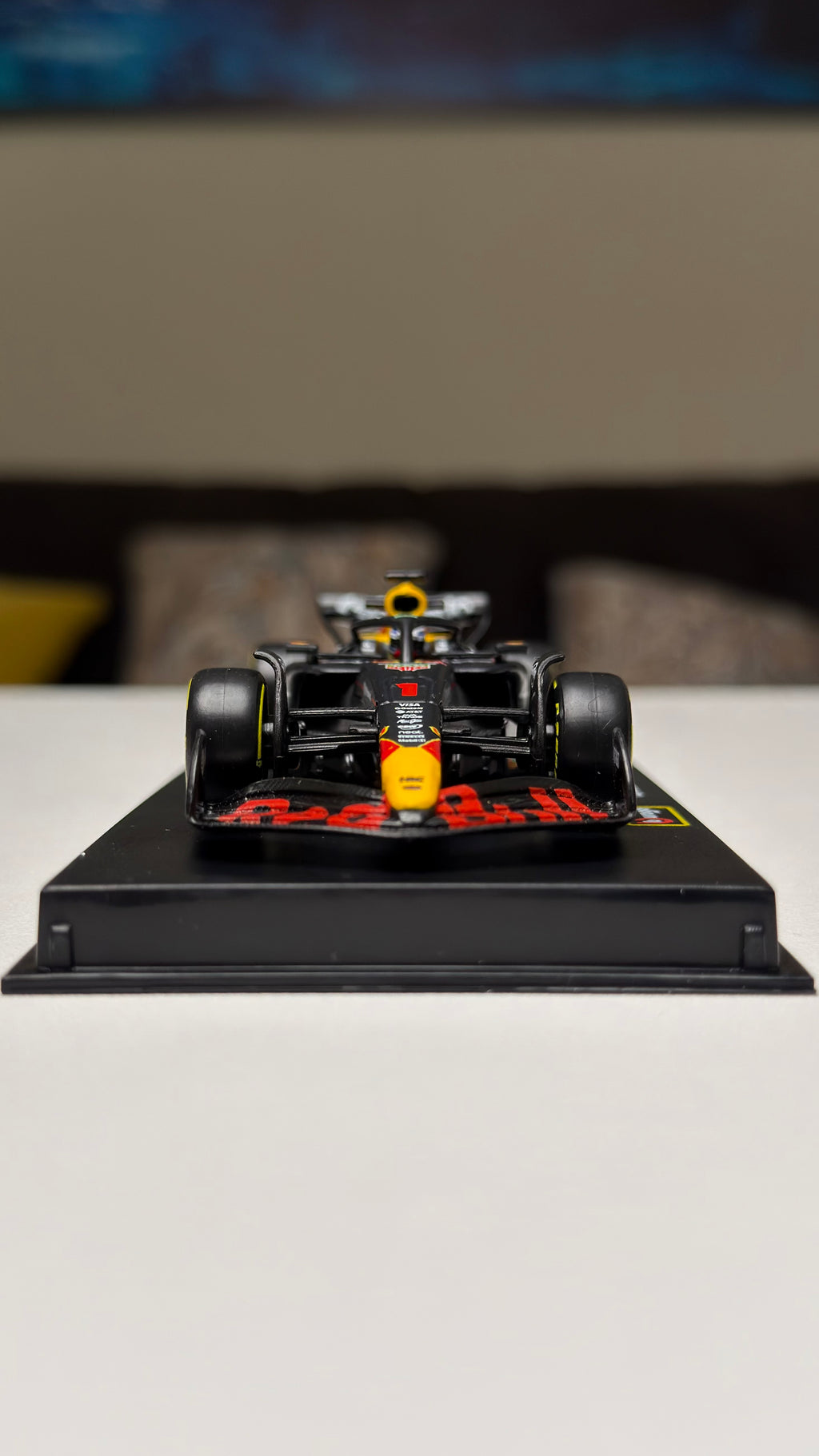 Red Bull RB21 - Verstappen - 2025 | 1:43