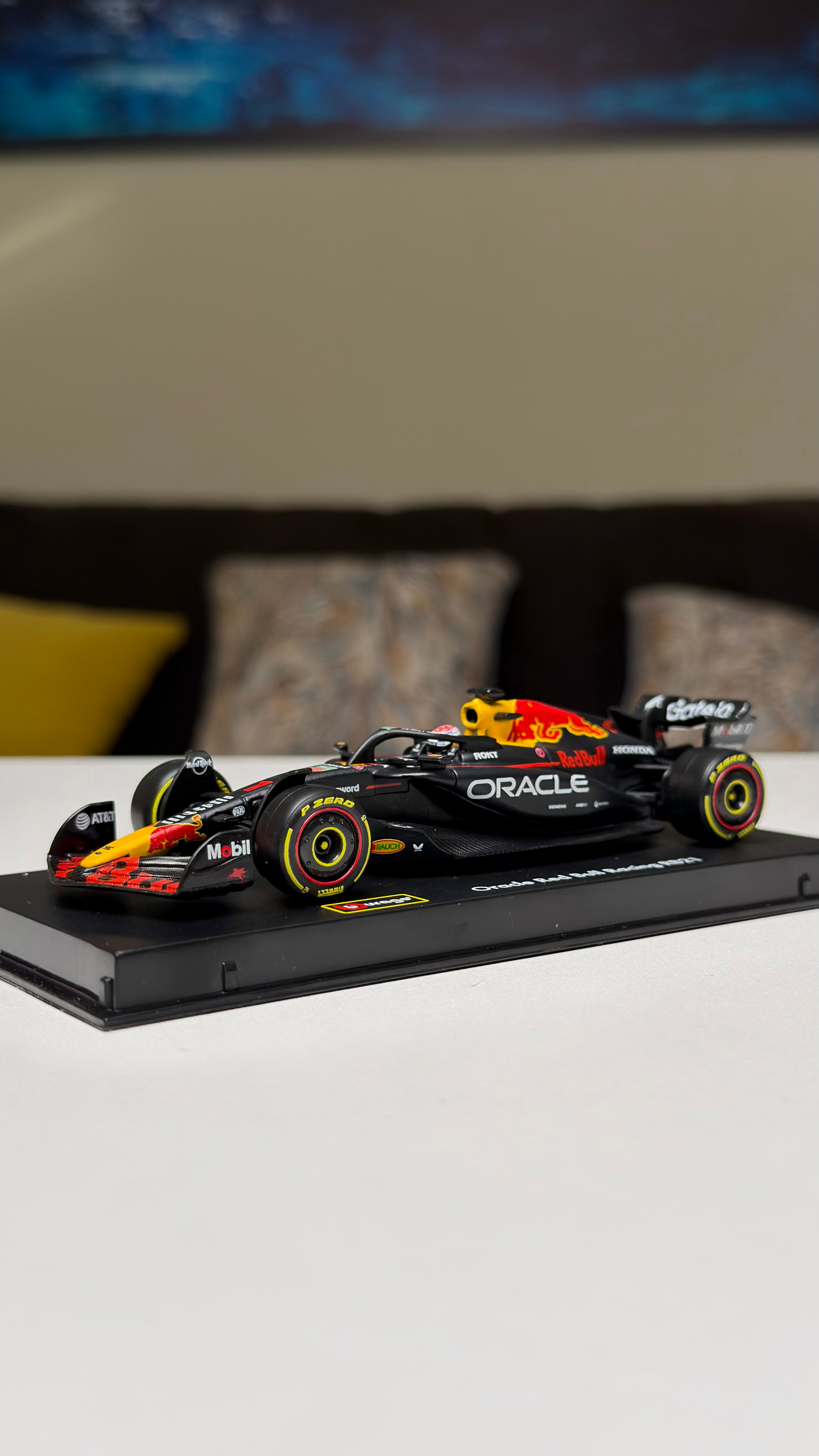 Red Bull RB21 - Verstappen - 2025 | 1:43